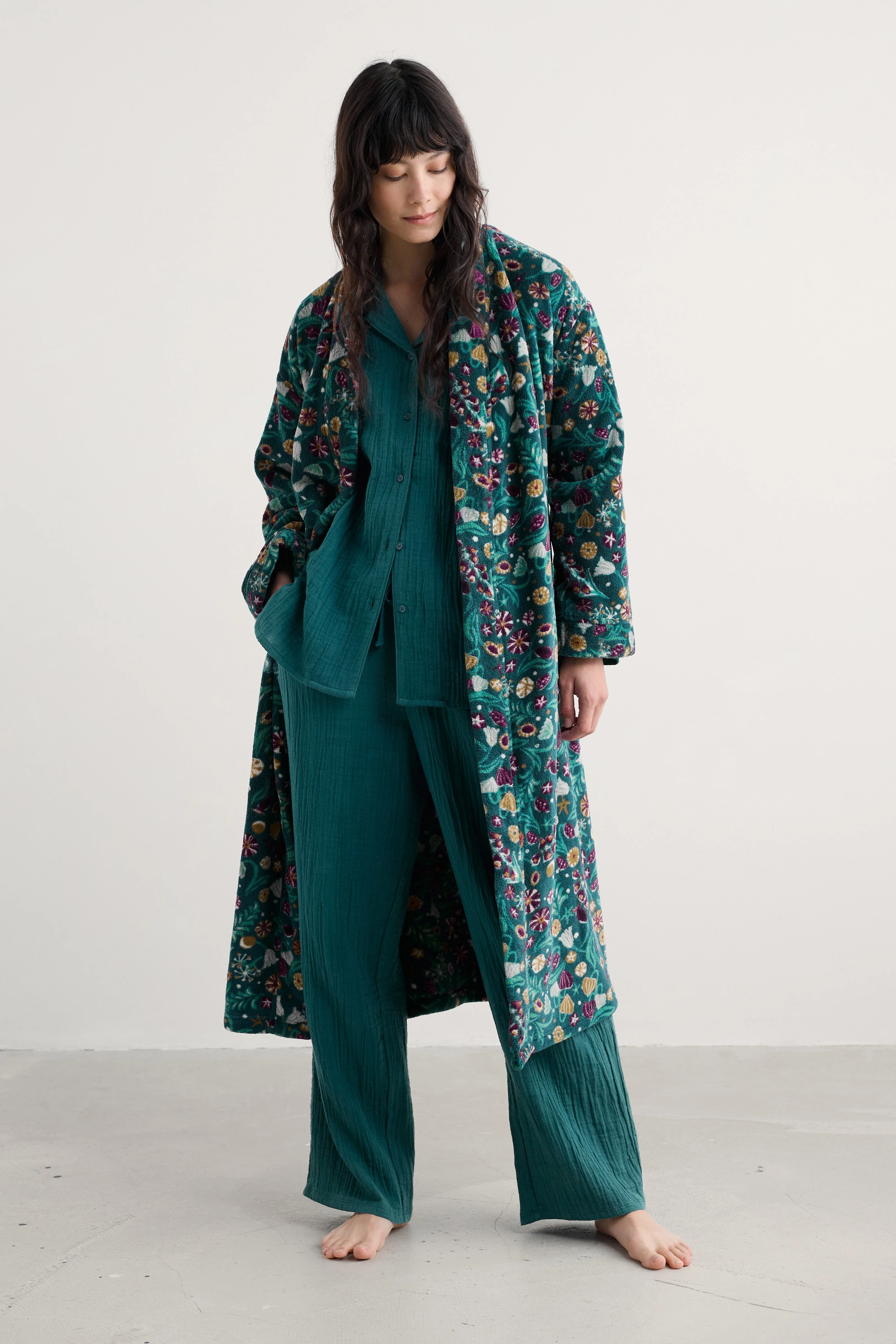 Hushing Dressing Gown - Illuminated Garden Dk Wreckage - Image 2