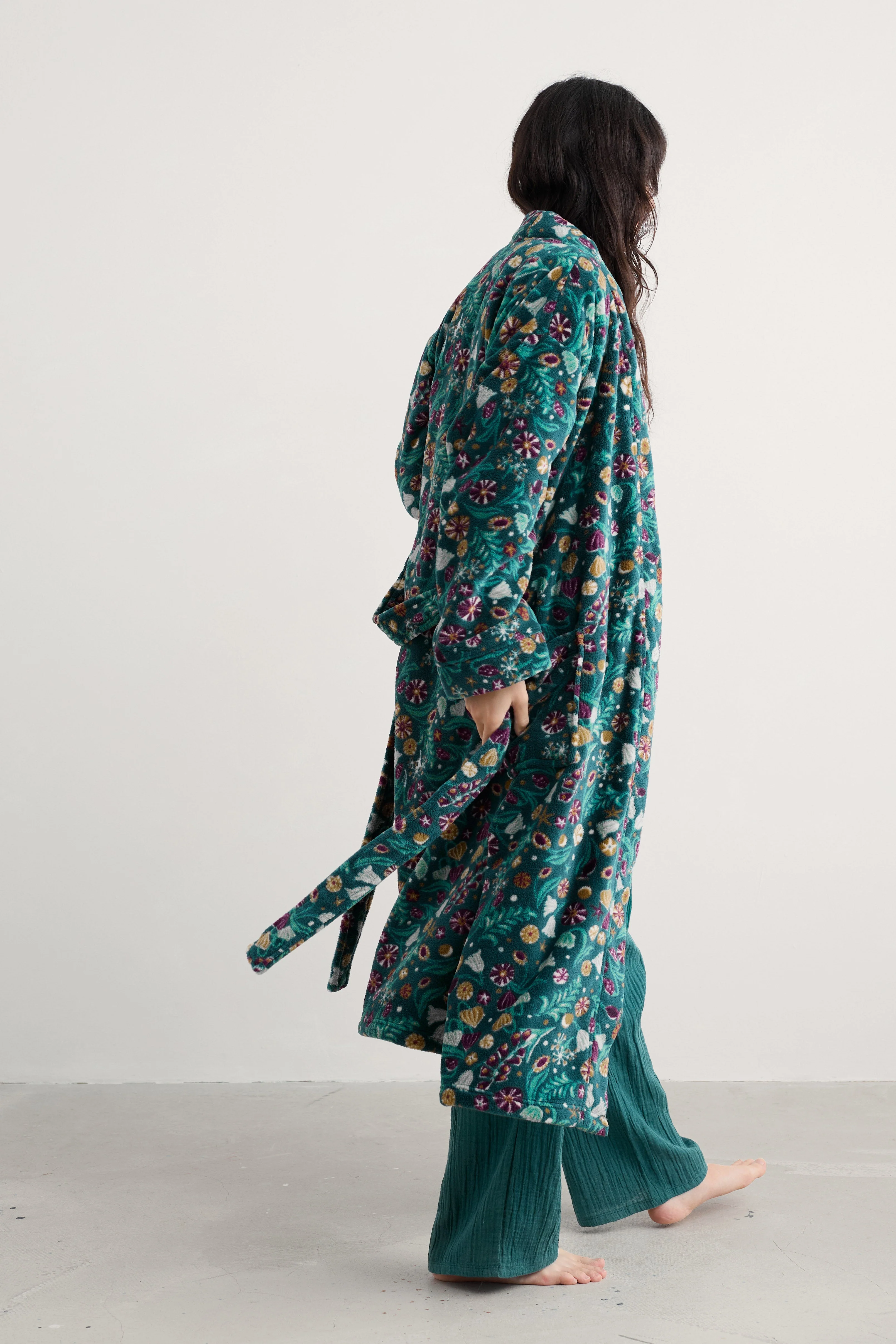 Hushing Dressing Gown - Illuminated Garden Dk Wreckage - Image 3