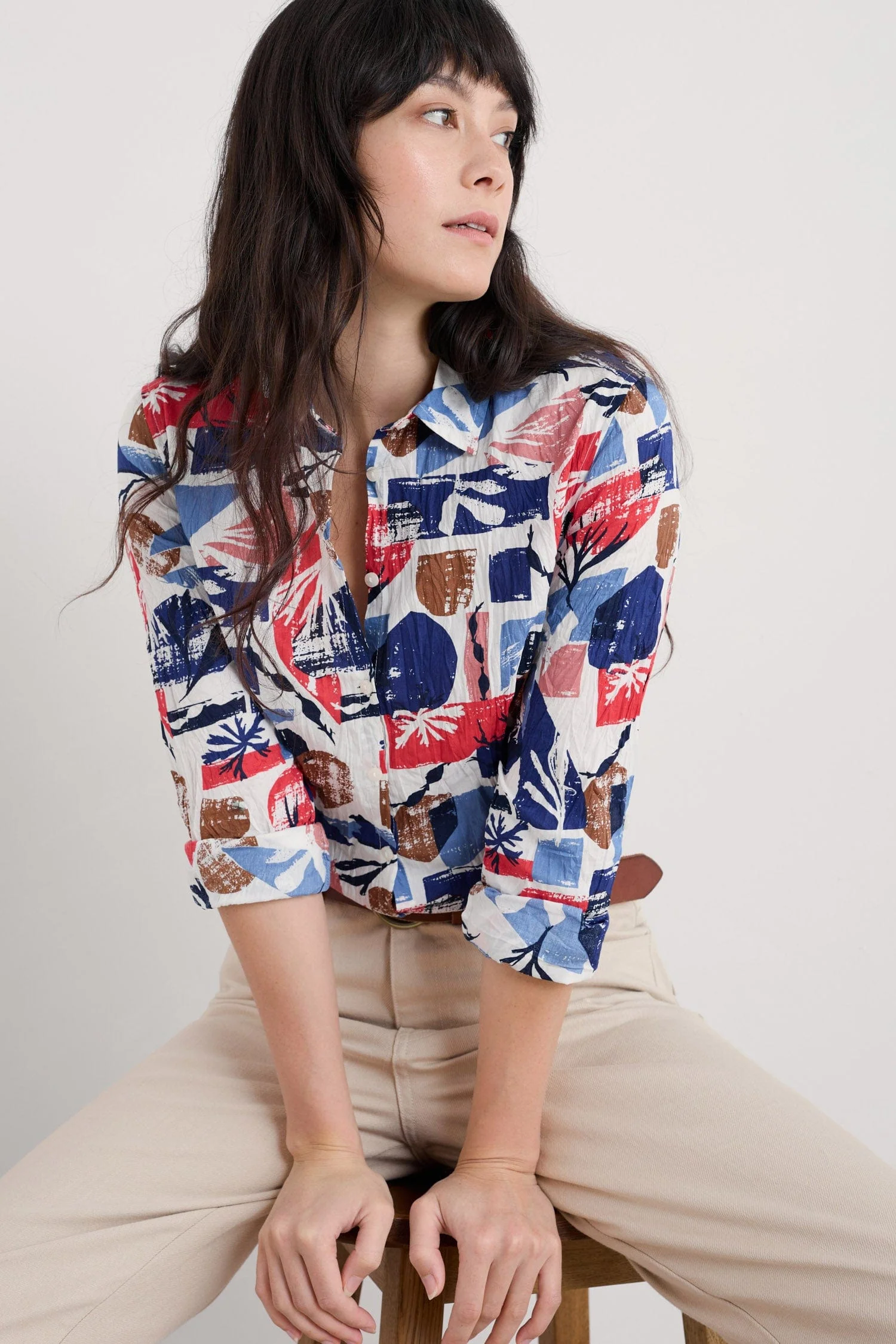 Larissa Organic Cotton Shirt - Marine Forms Chalk - Image 3