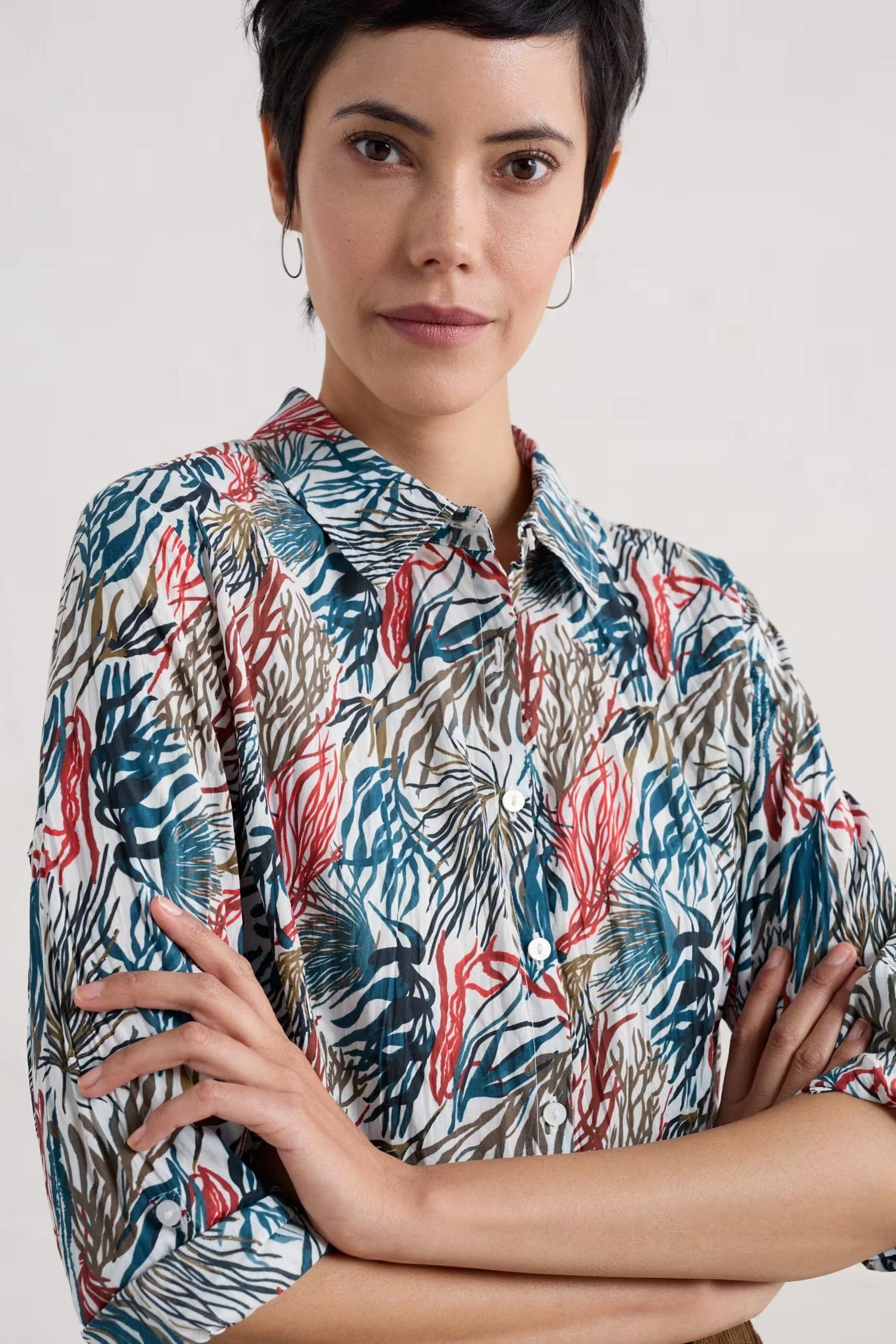 Larissa Organic Cotton Shirt - River Kelp Chalk - Image 2