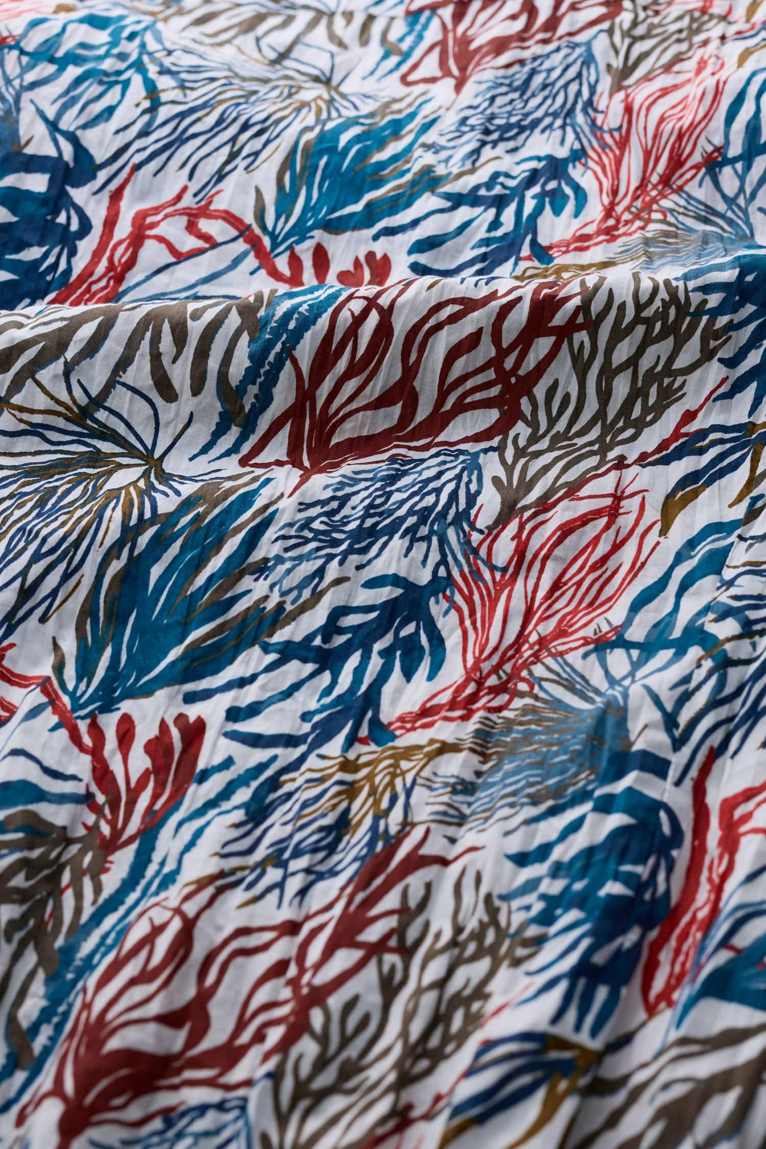 Larissa Organic Cotton Shirt - River Kelp Chalk - Image 6