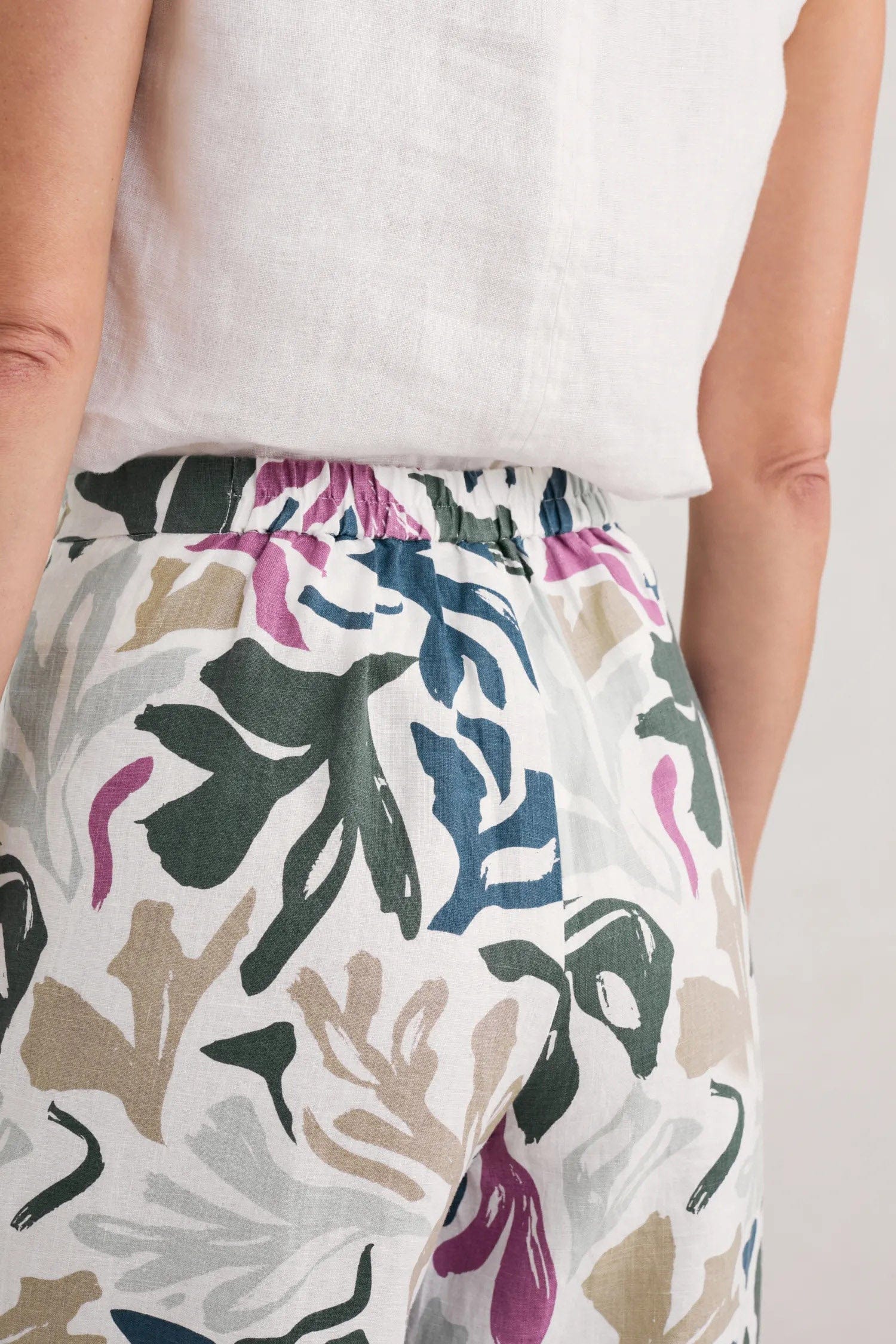 Peaceful Haven Linen Culottes - Sea Frond Chalk - Image 6