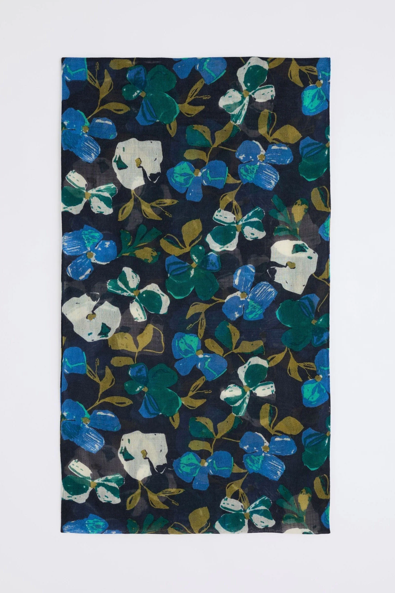 Pretty Circle Scarf - Harbour Hulls Maritime - Image 2