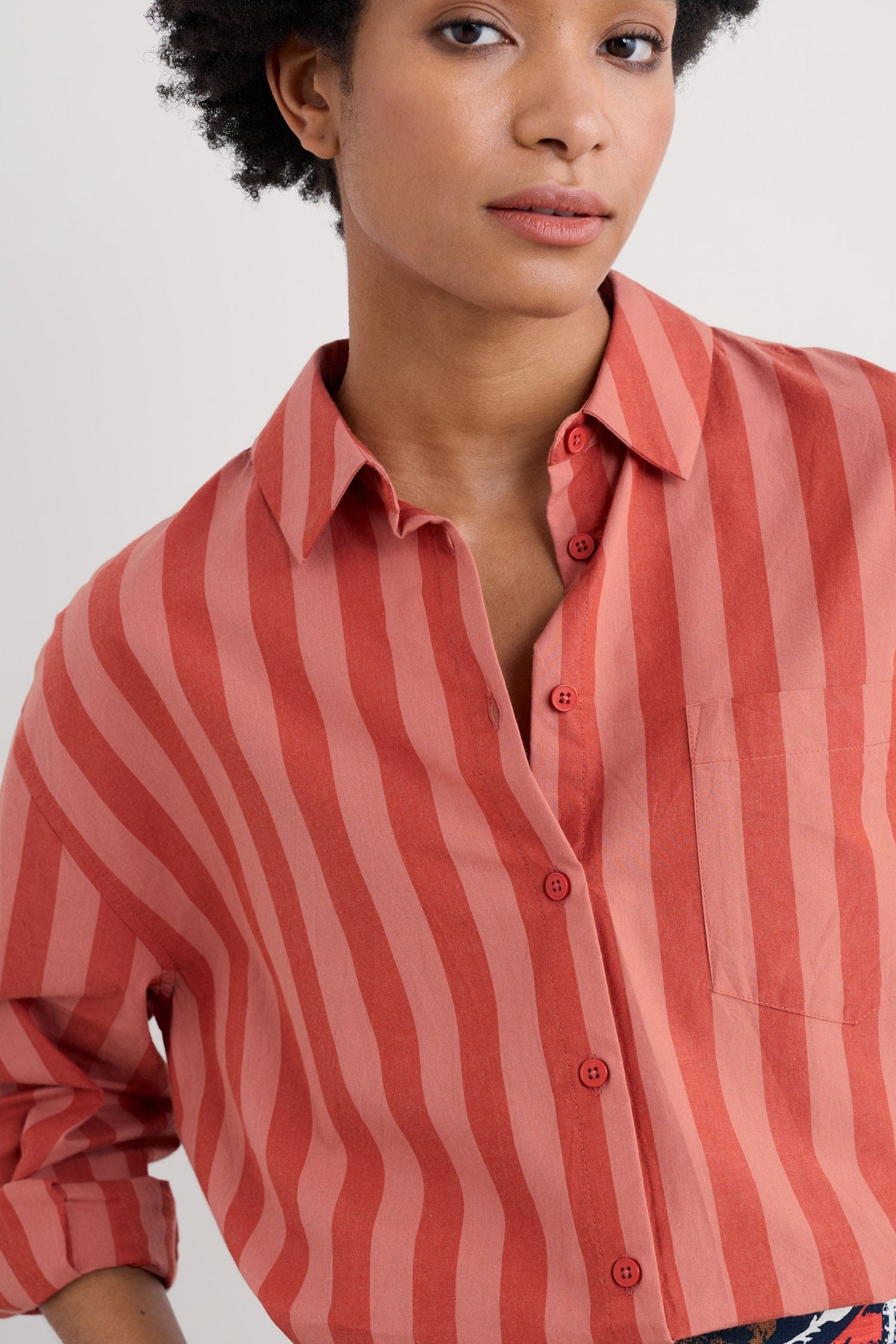 Sea Path Shirt - Scallion Stripe Dark Cinnamon - Image 5