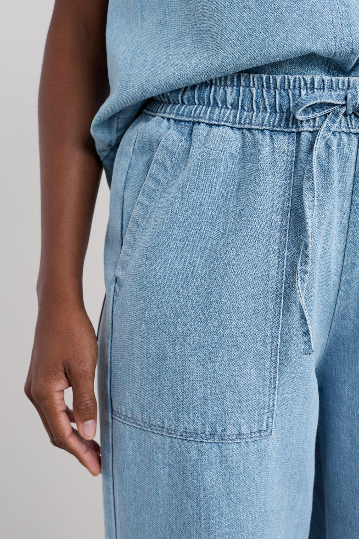Sholl Denim-Linen Trousers - Light Wash - Image 4