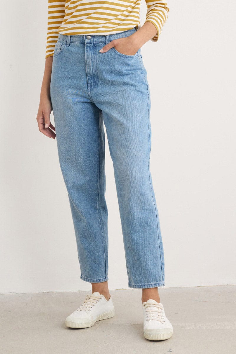 Towan Barrel Leg Jeans - Light Wash High Twist - Image 2