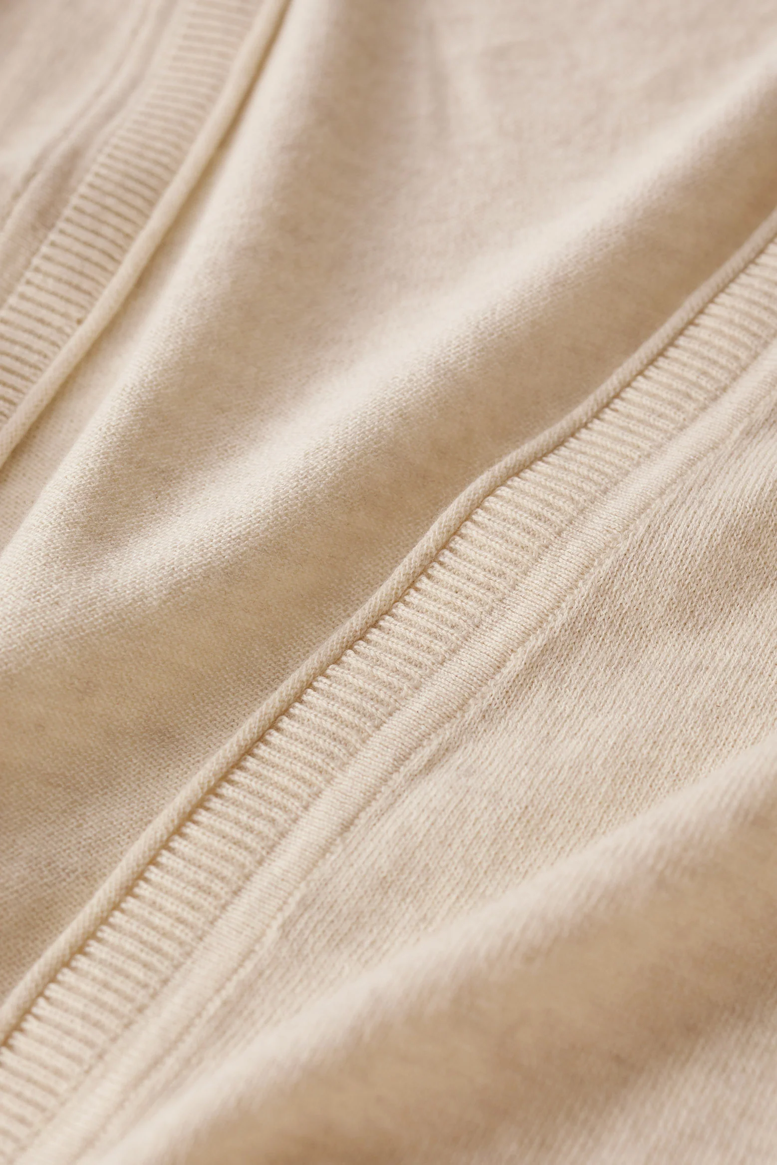 Vanessa Cardigan - Chalk - Image 5