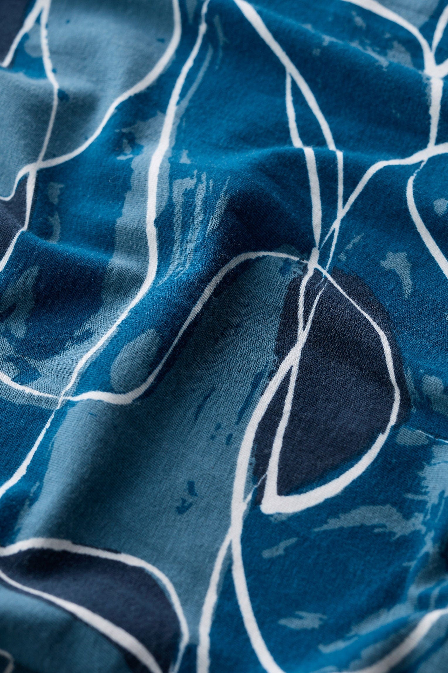 Wreathe Tunic - Coves Abstract Galley - Image 4