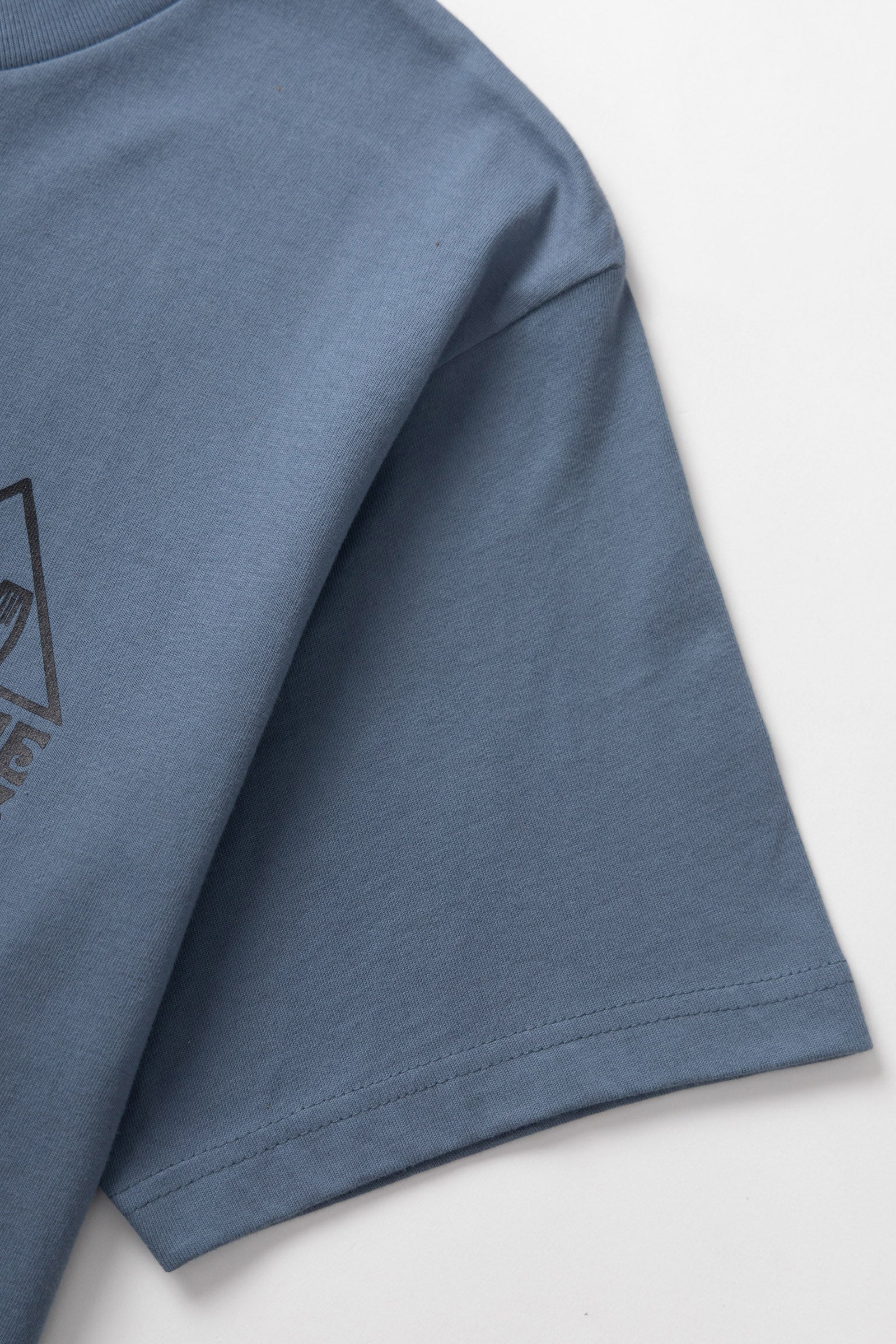 Home Comforts Tee - Slate - Image 4