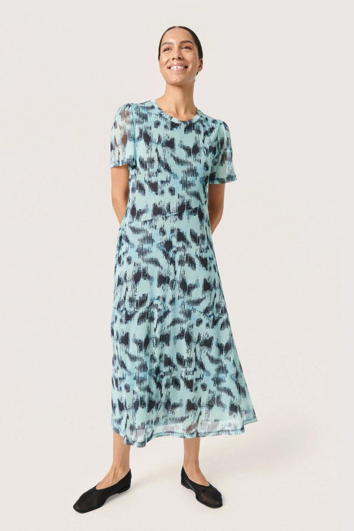 Anaika Maxi Dress - Sea Jet Diffusion Print - Image 2