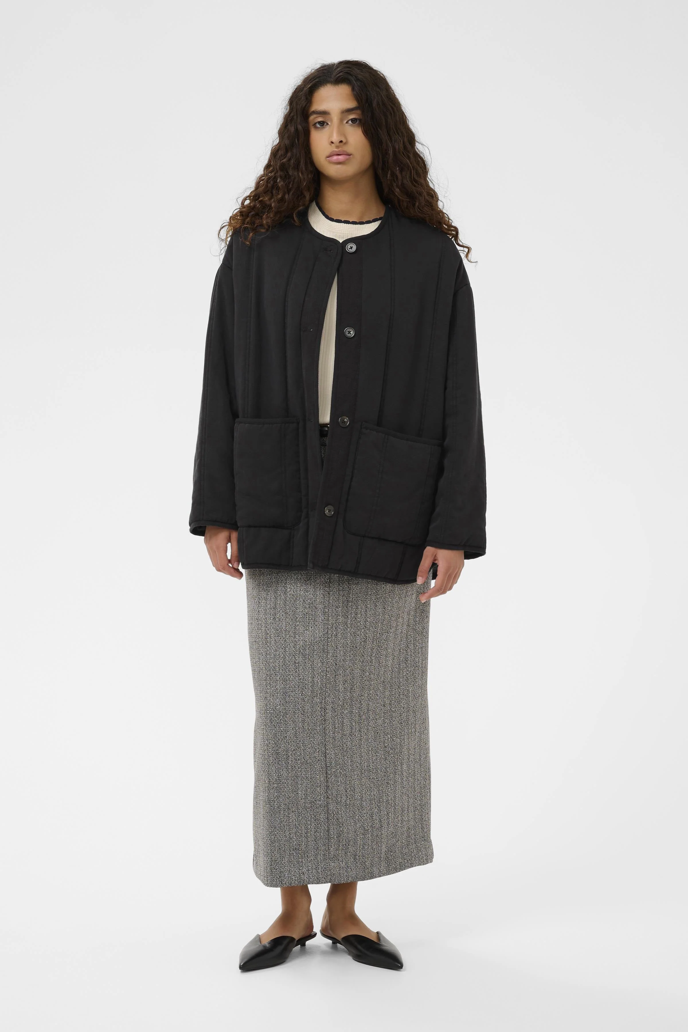 Elira Quilted Collarless Jacket - Washed Down Black - Image 3