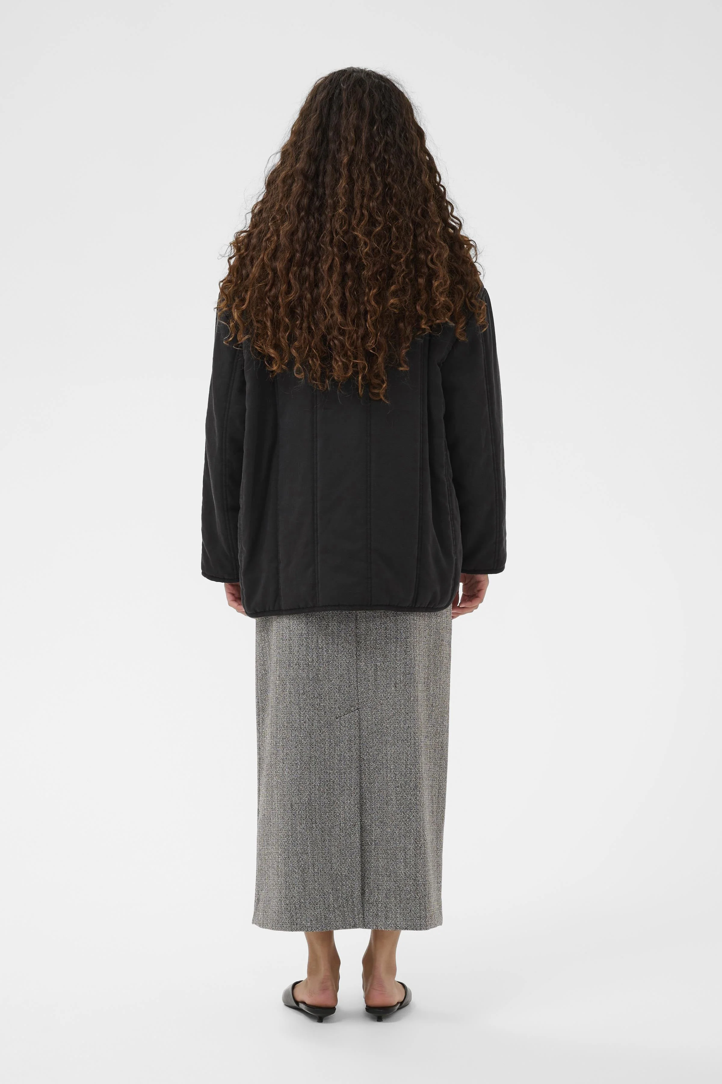 Elira Quilted Collarless Jacket - Washed Down Black - Image 4
