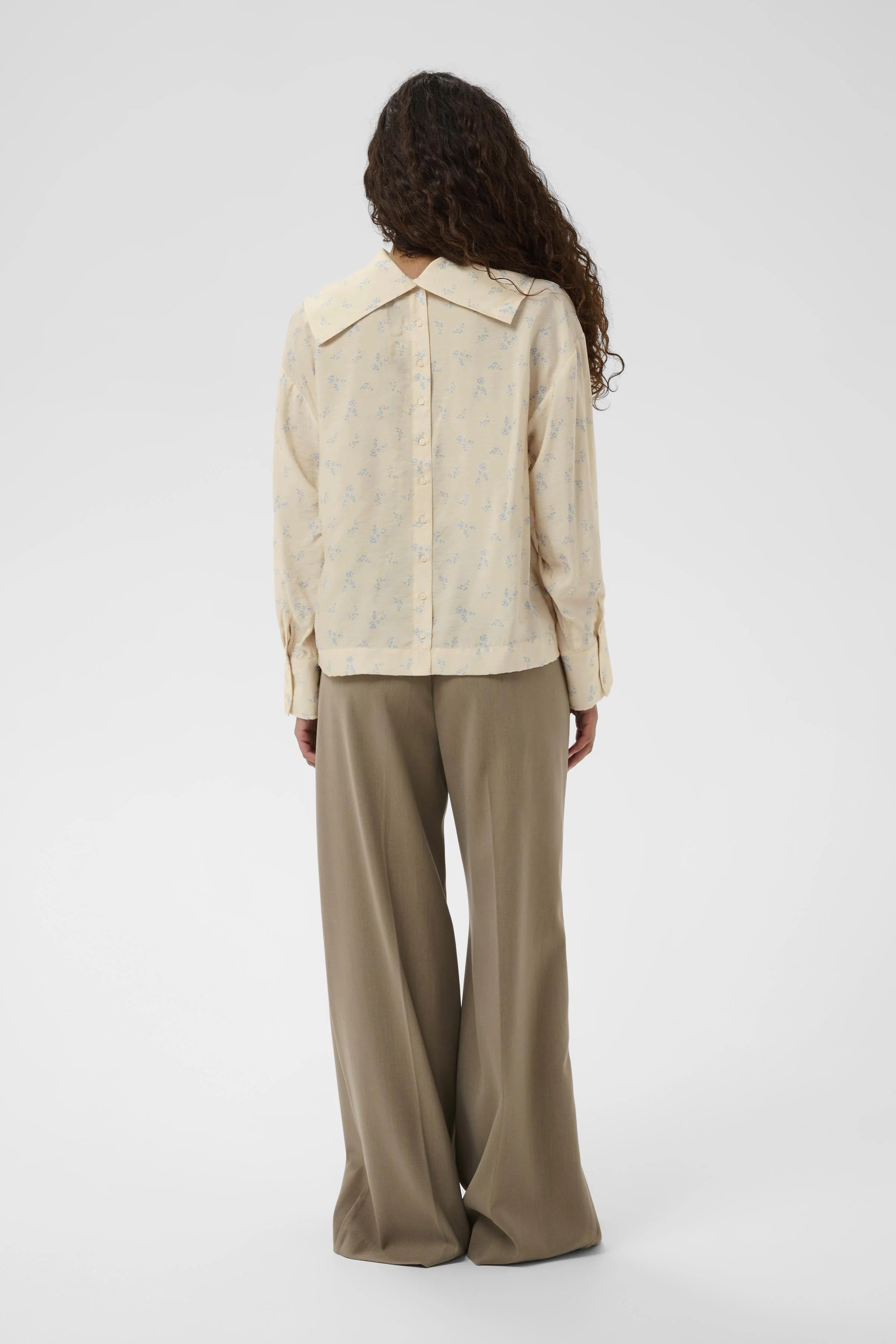 Eneya Printed Funnel Blouse - Parchment Ditsy Print - Image 4