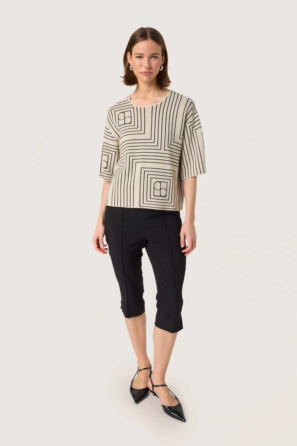 Indianna Short Sleeve Jumper - Oatmeal with Black Monogram - Image 5