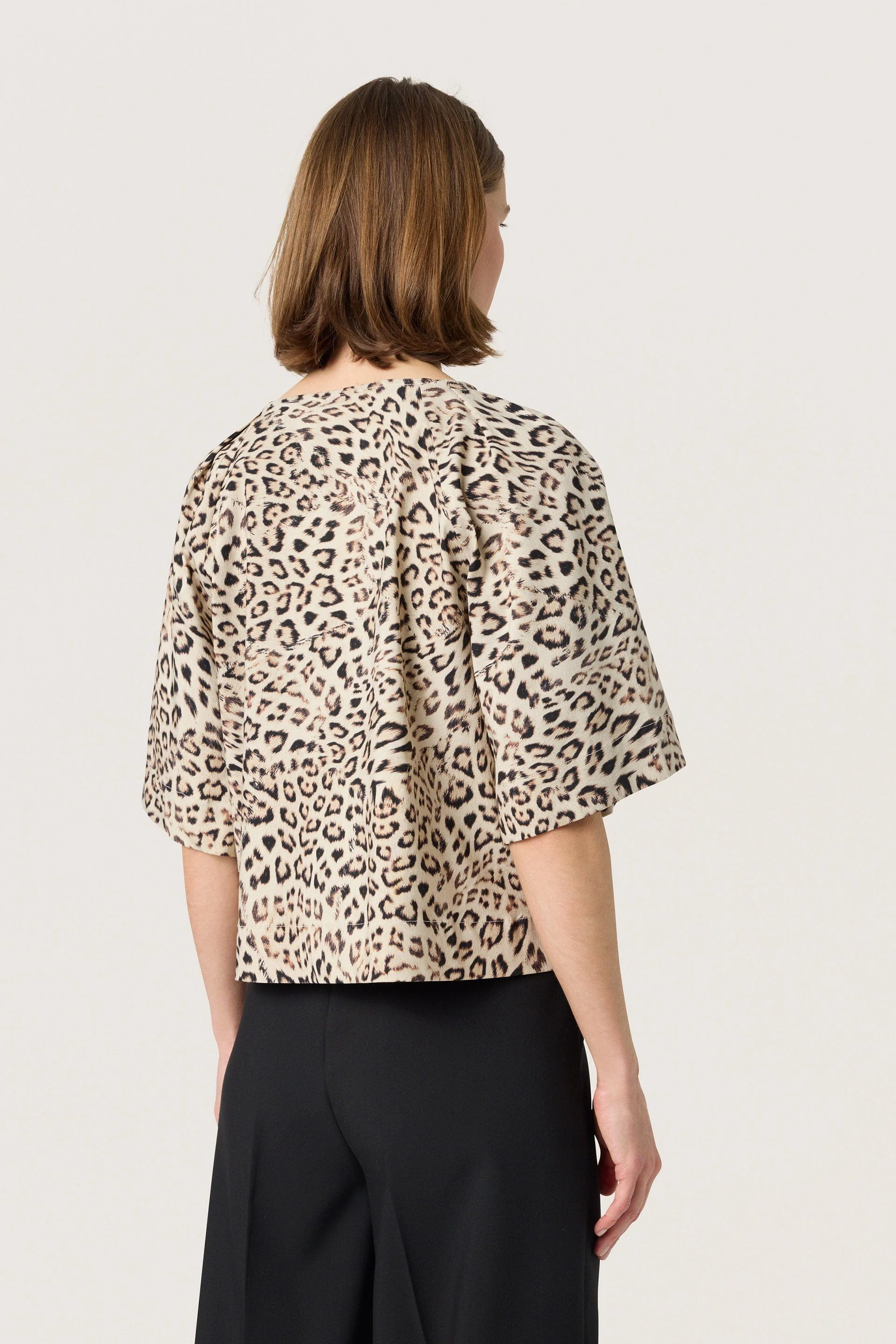 Jalina Blouse - Leopard Print - Image 3