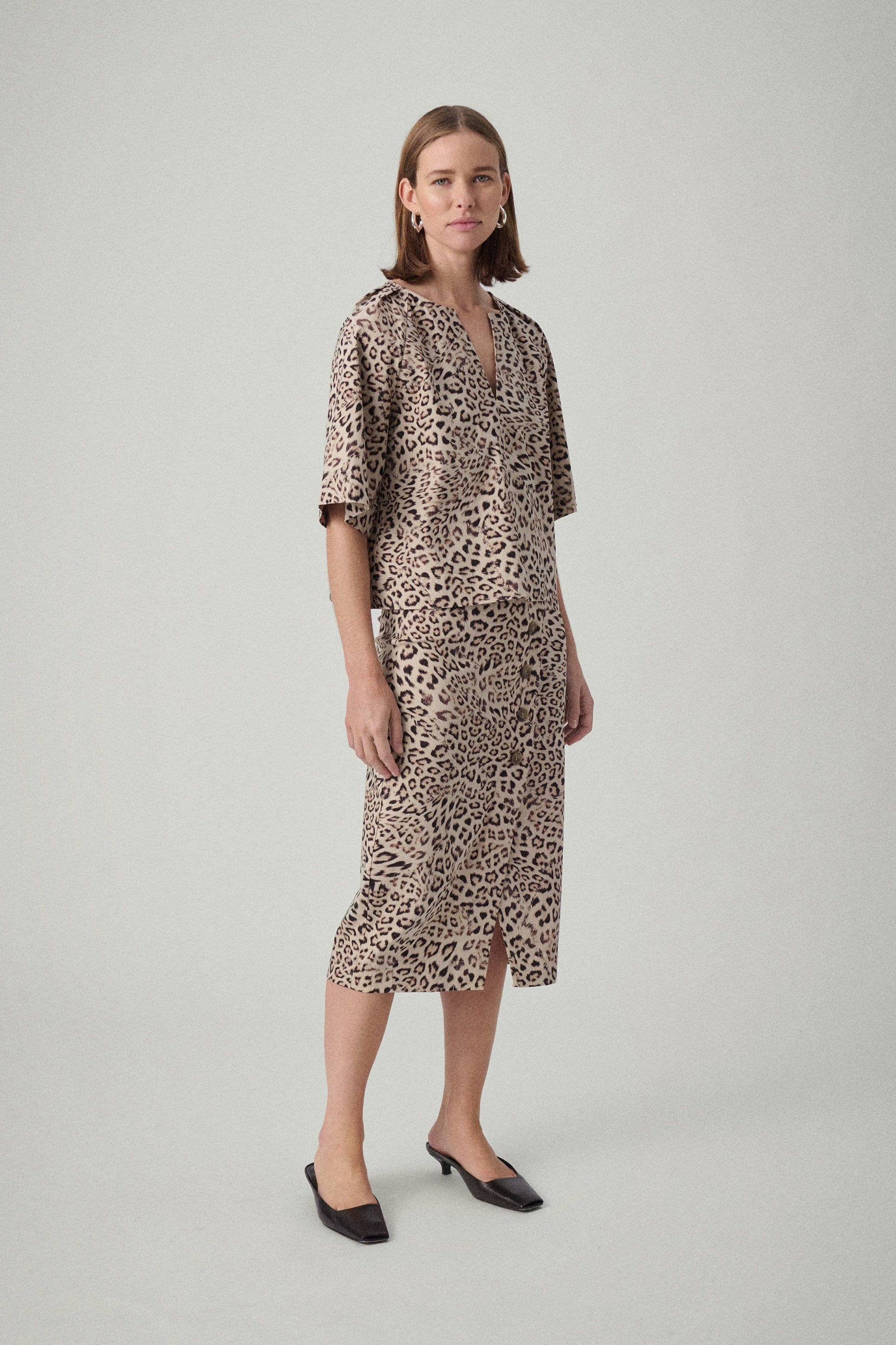 Jalina Blouse - Leopard Print - Image 5