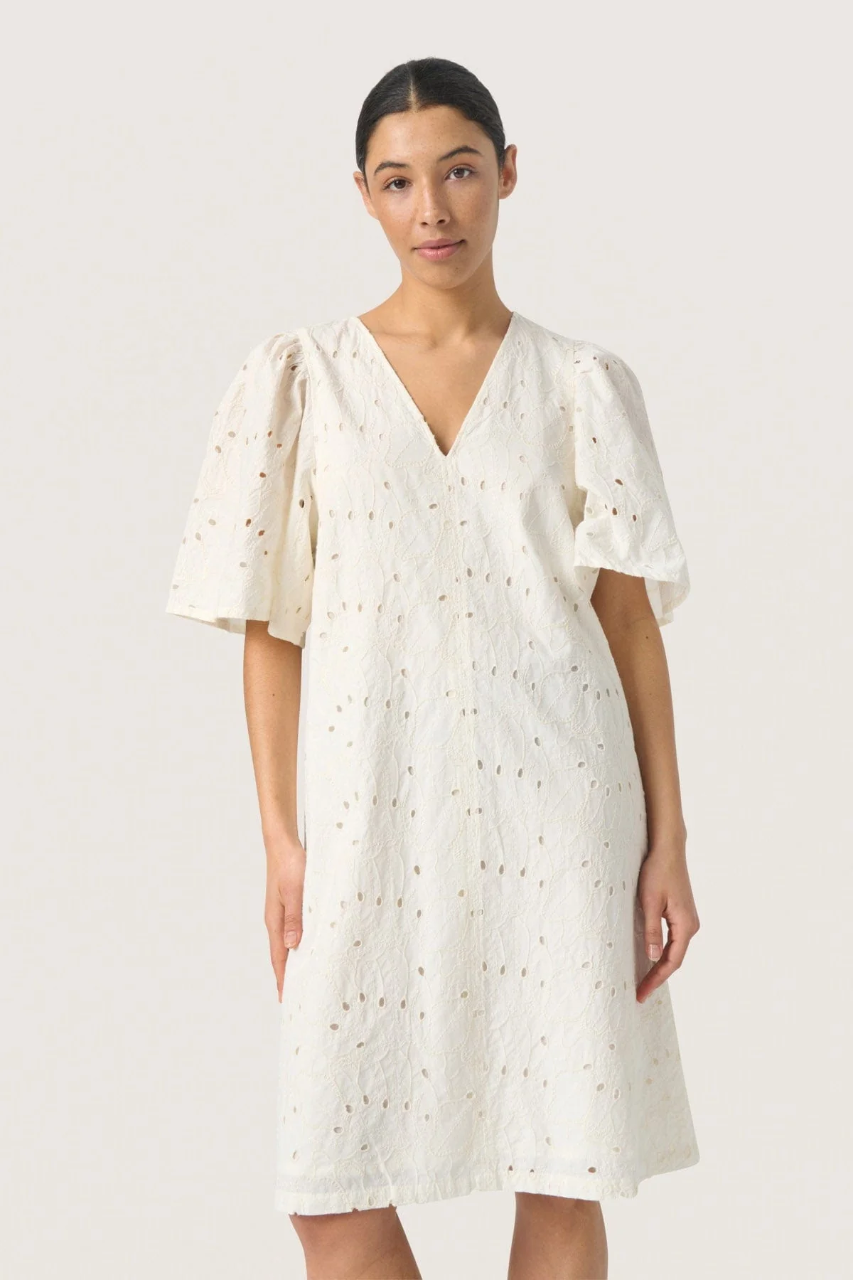 Kiara Broderie Anglaise Dress - Whisper White - Image 2