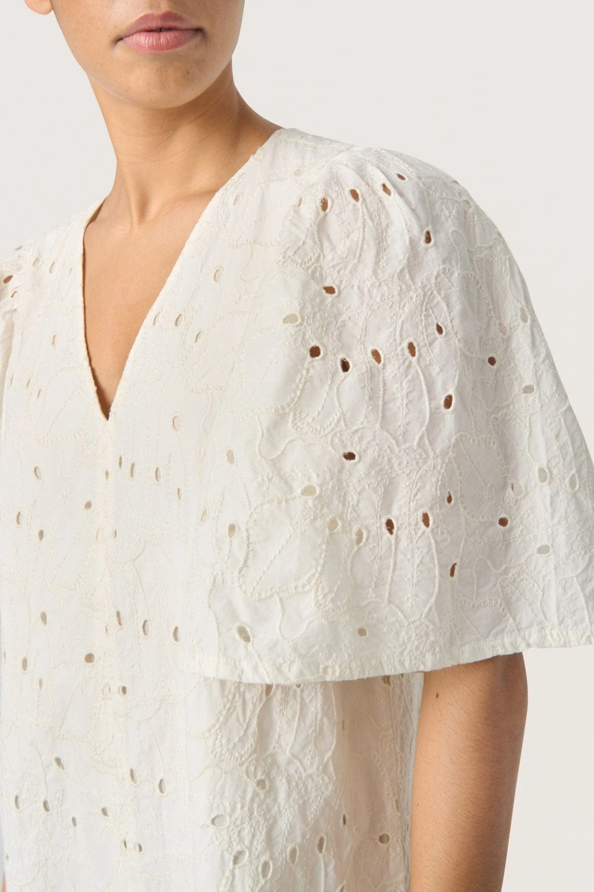 Kiara Broderie Anglaise Dress - Whisper White - Image 4