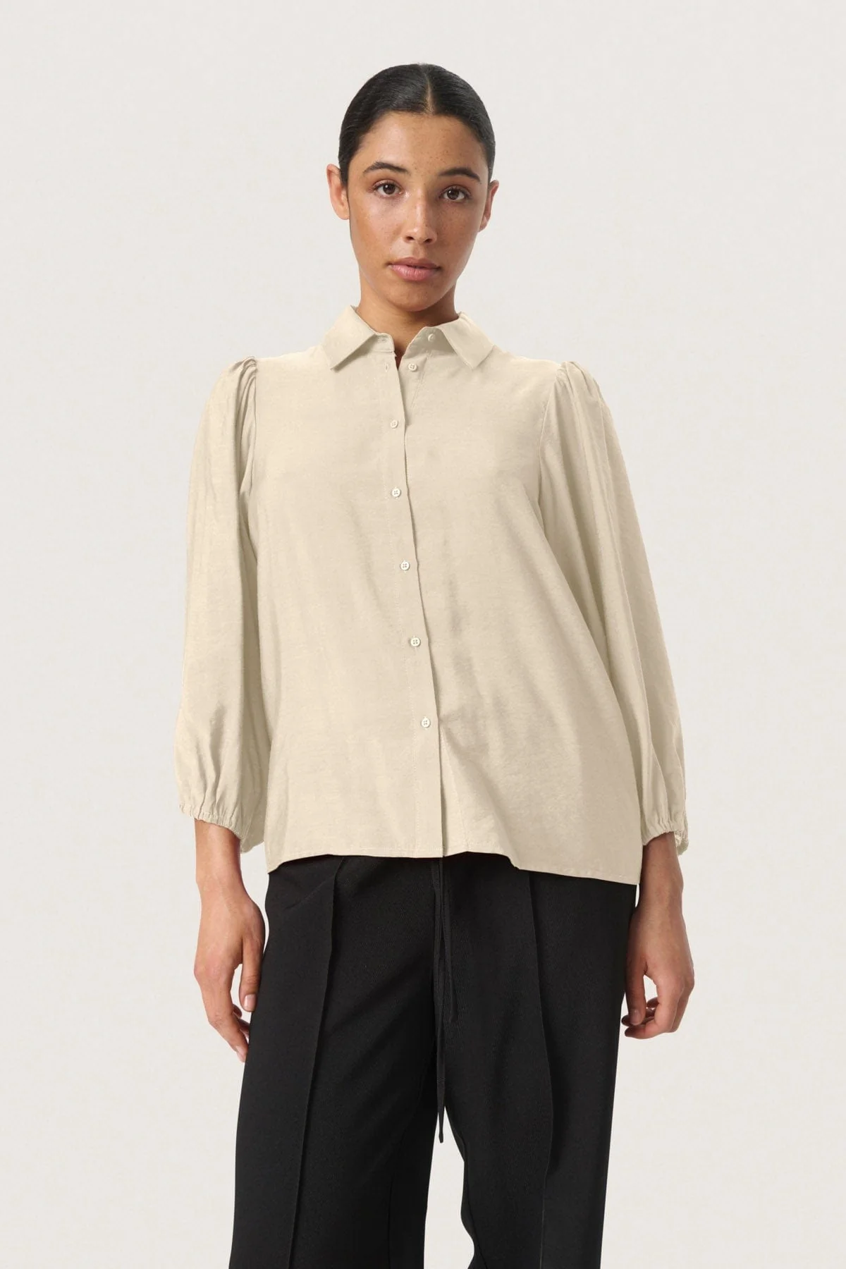 Leodora Stefani 3/4 Sleeve Shirt - Oatmeal - Image 2