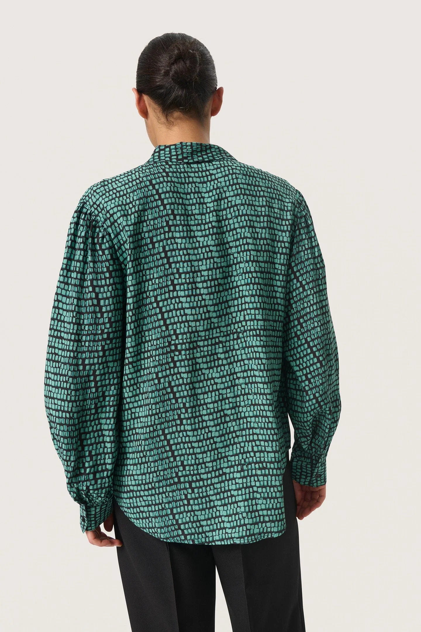 Makena Ebba Printed Shirt - Bottle Green Square Print - Image 3