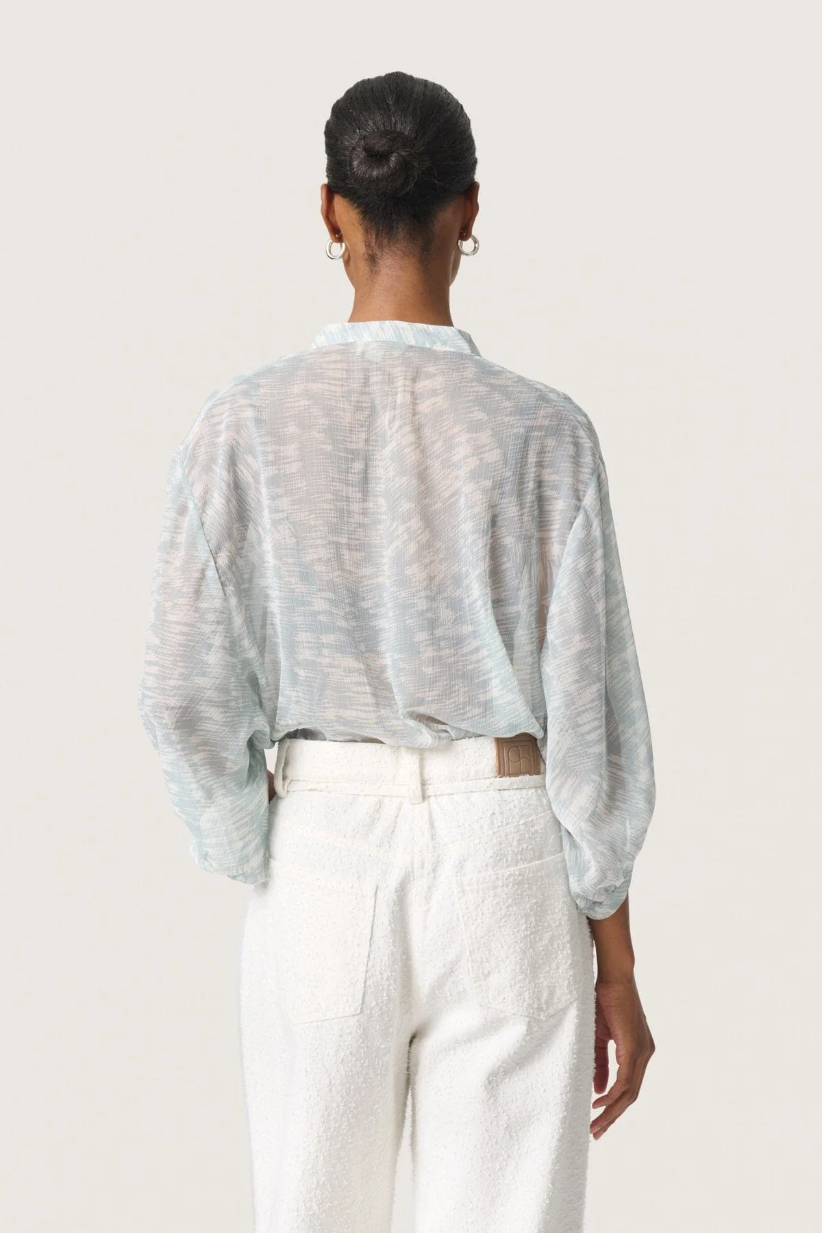 Marta Amily 3/4 Sleeve Blouse - Silver Blue Stroke Print - Image 3