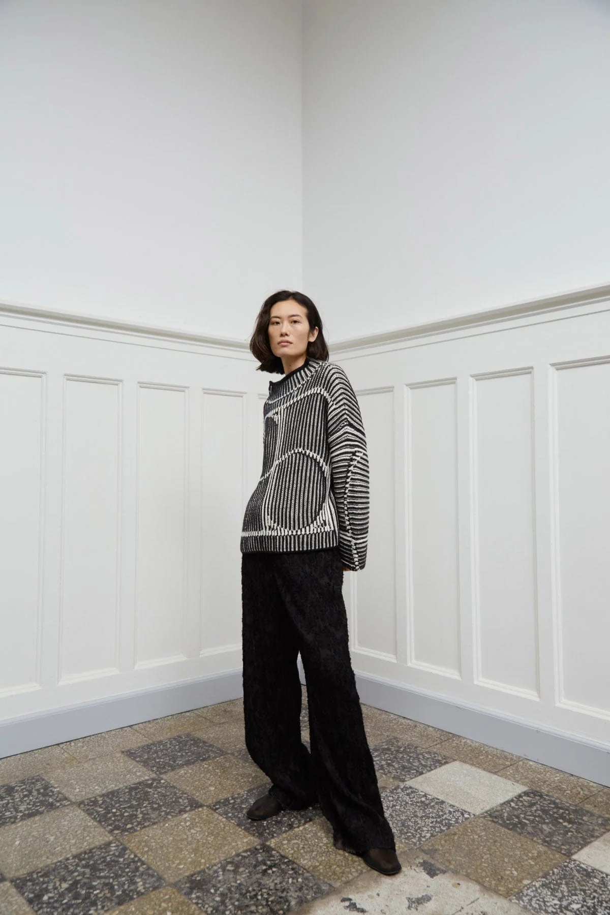 Yelena Chunky Wool Blend High Neck Jumper - Black - Image 6