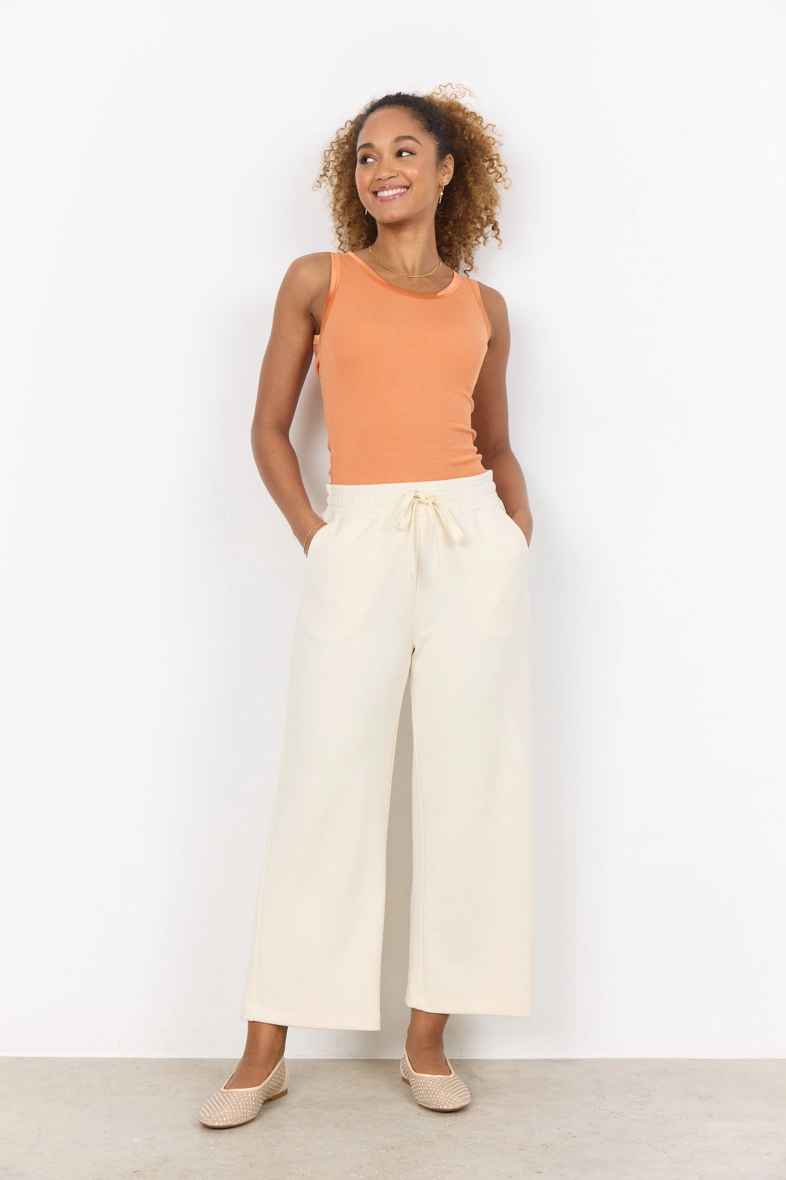 Banu Cropped Lounge Trousers - Cream - Image 3
