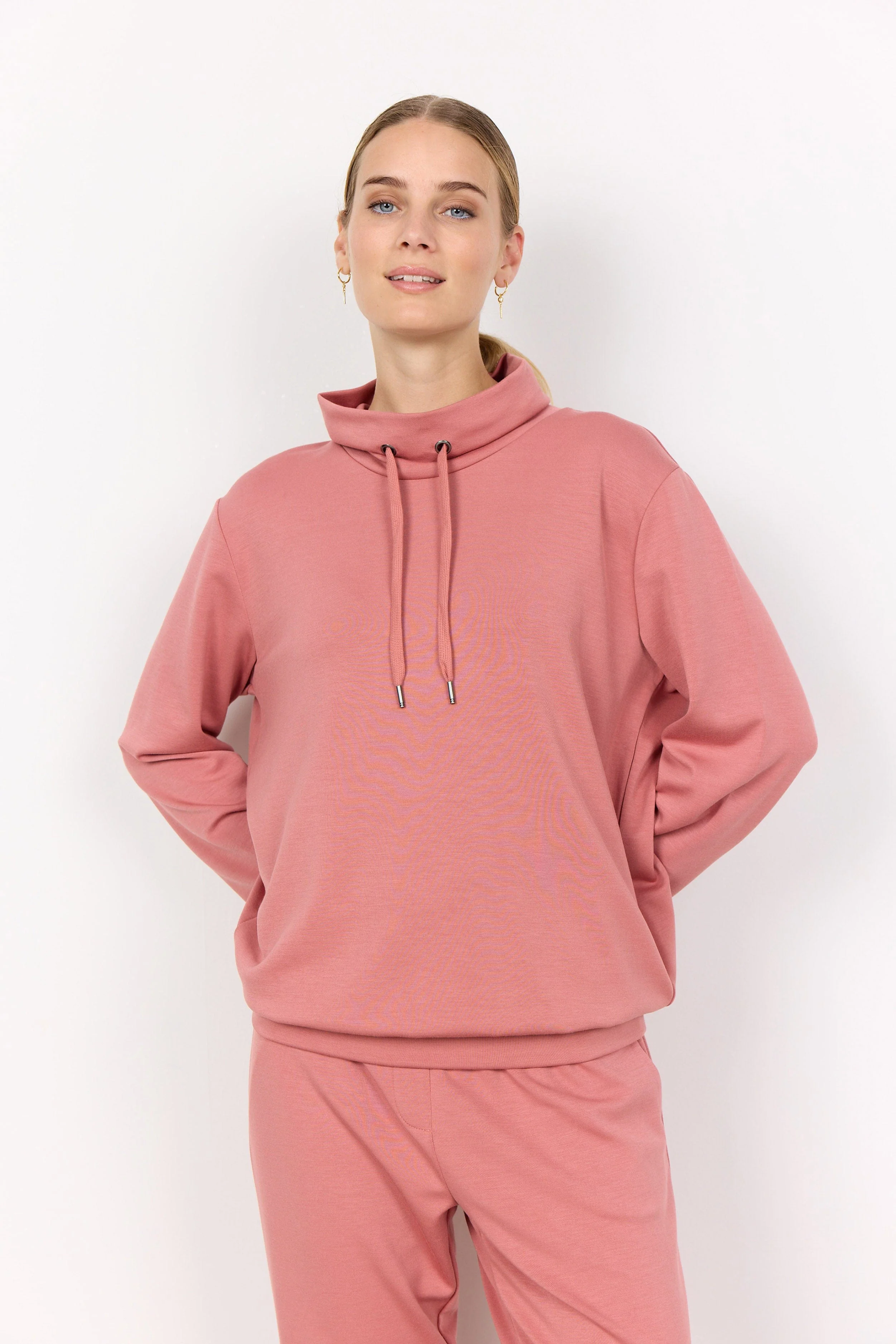 Banu High Neck Sweatshirt - Blush - Image 2