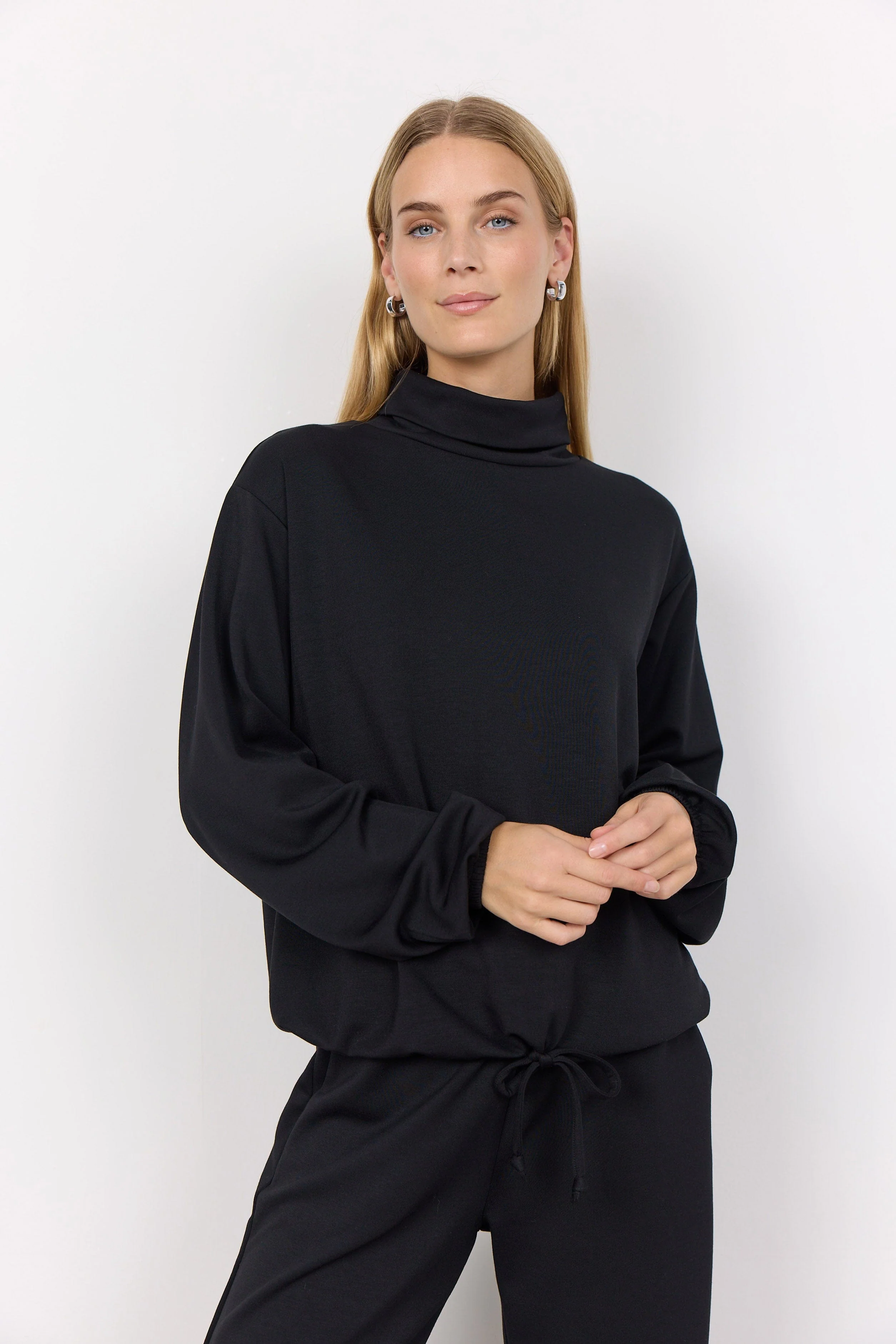 Banu Roll Neck Sweatshirt- Black - Image 4