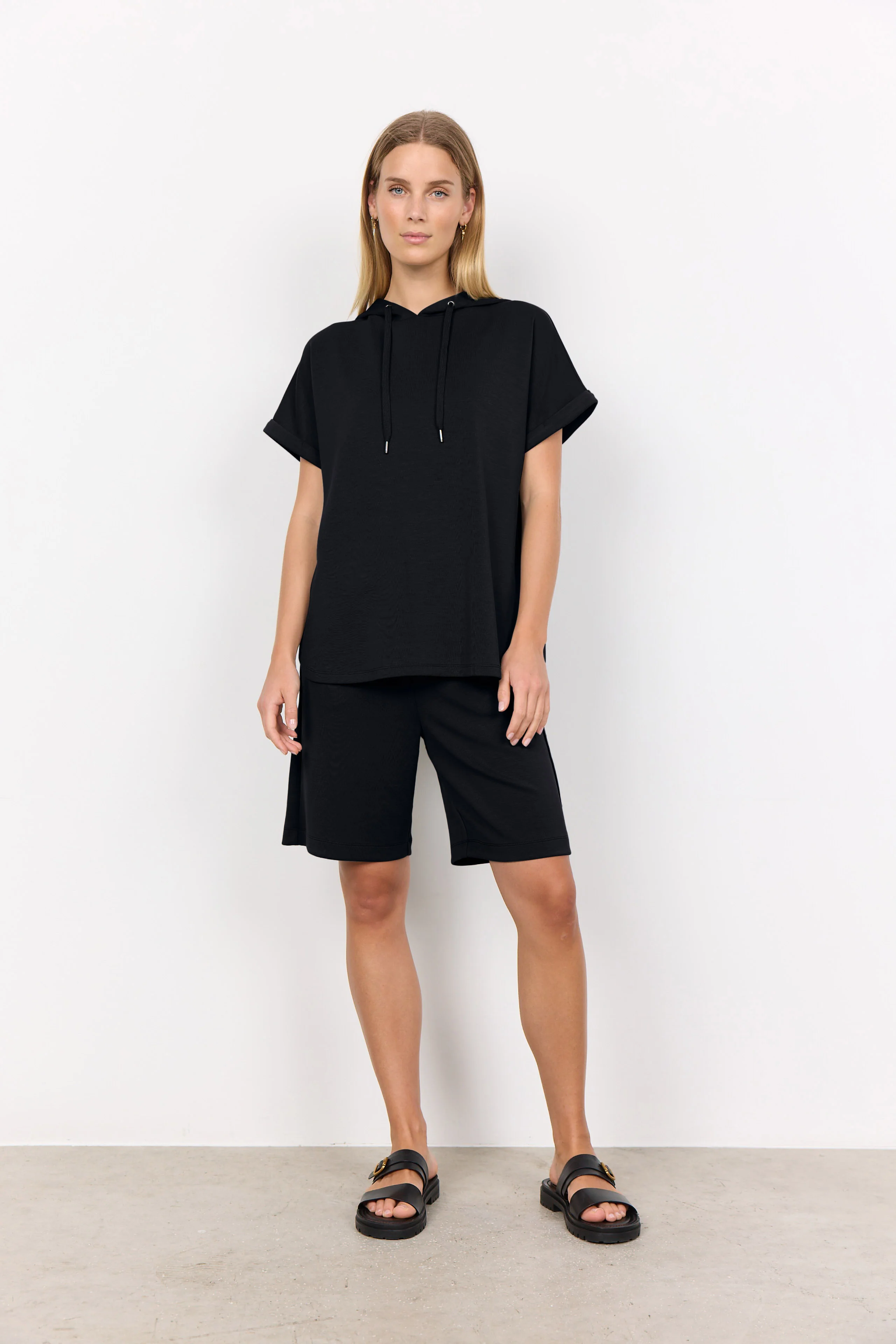 Banu Short Sleeve Hoodie - Black - Image 3
