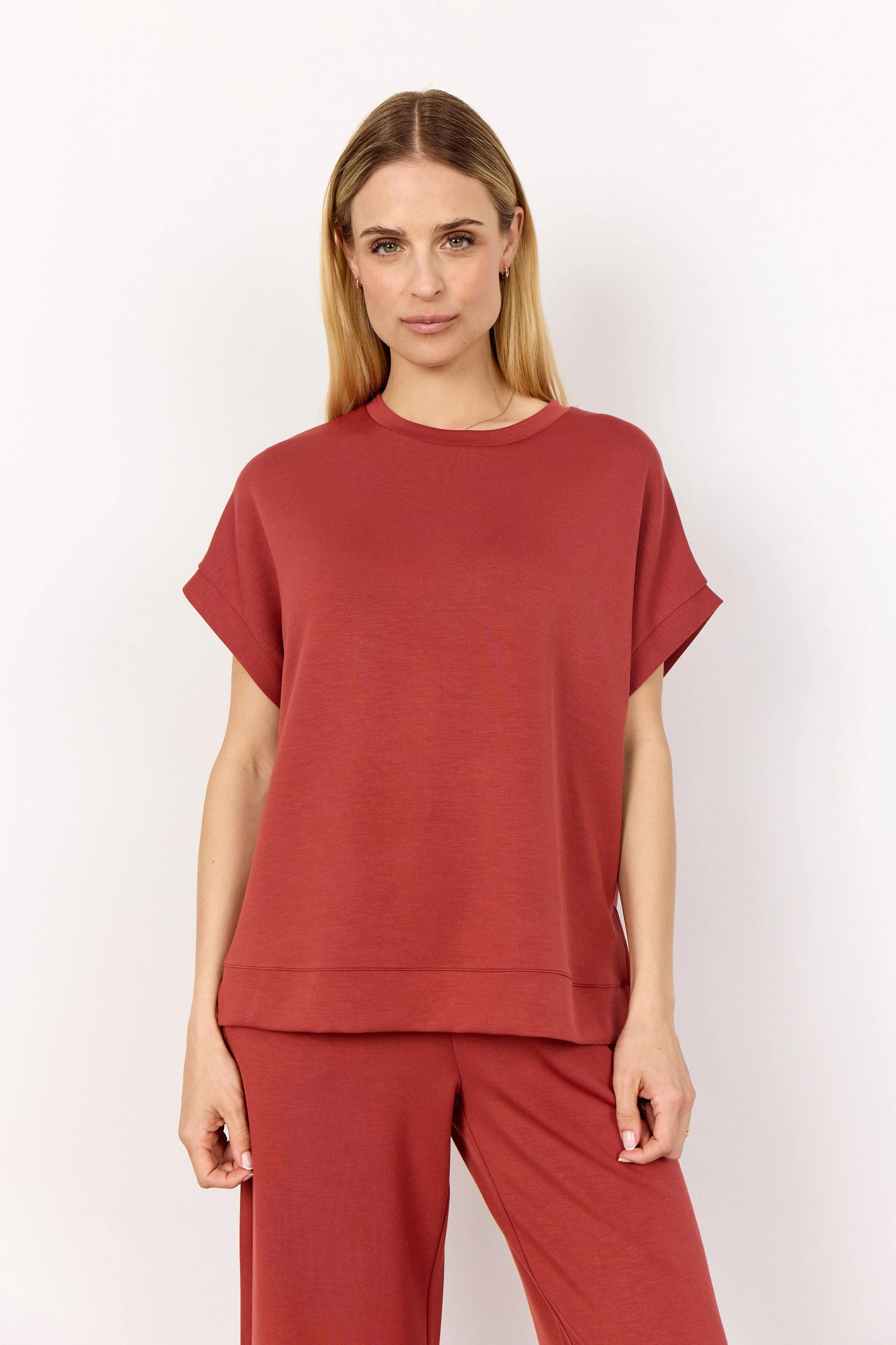 Banu Short Sleeve T-Shirt - Mineral Red - Image 4
