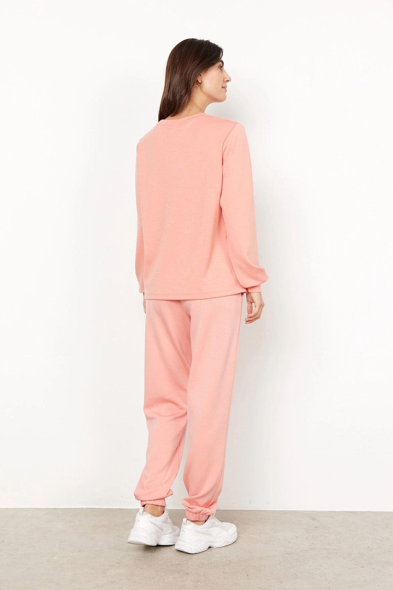 Banu Sweatshirt - Coral Haze - Image 4