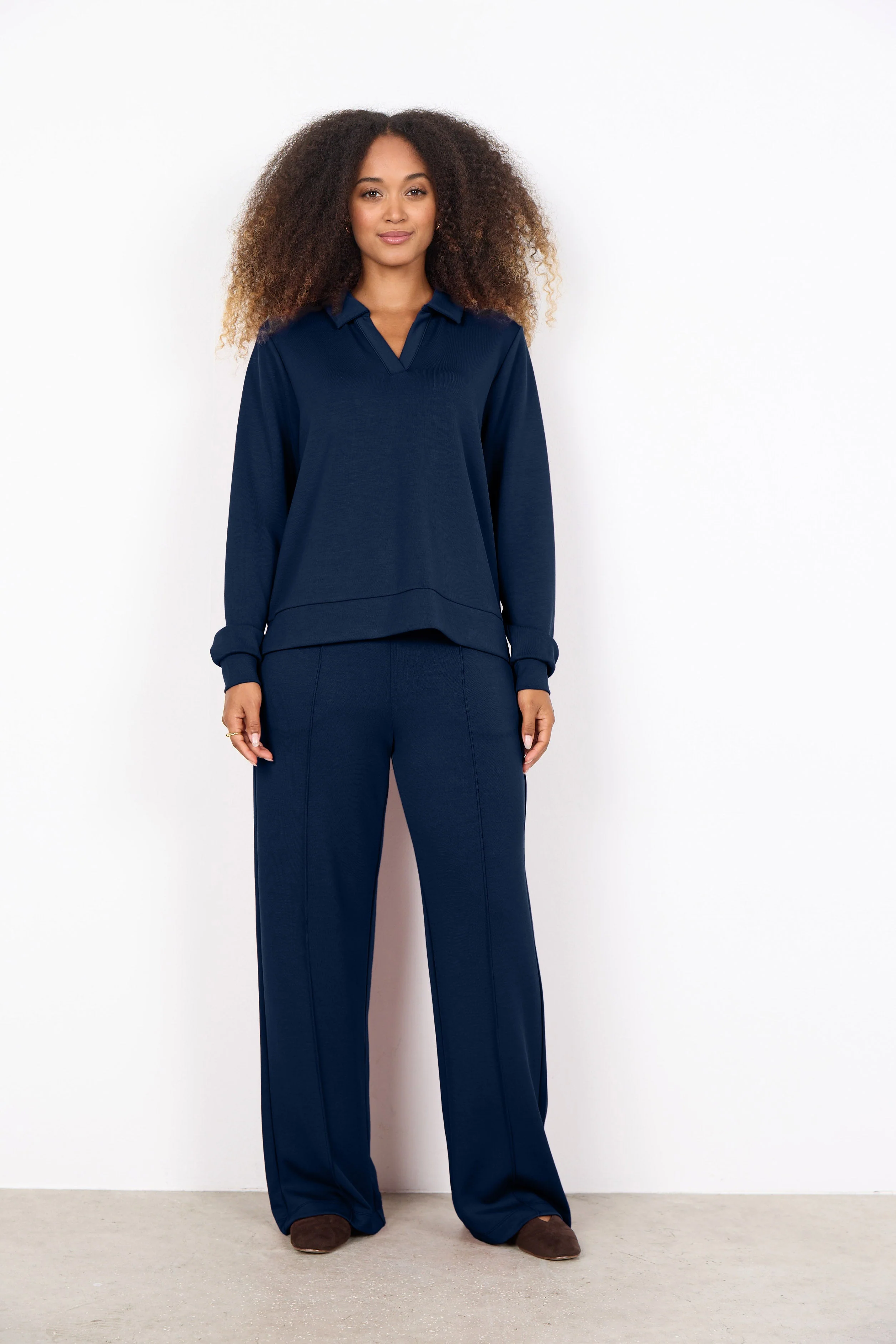 Banu Sweatshirt with Collar - Navy - Image 2