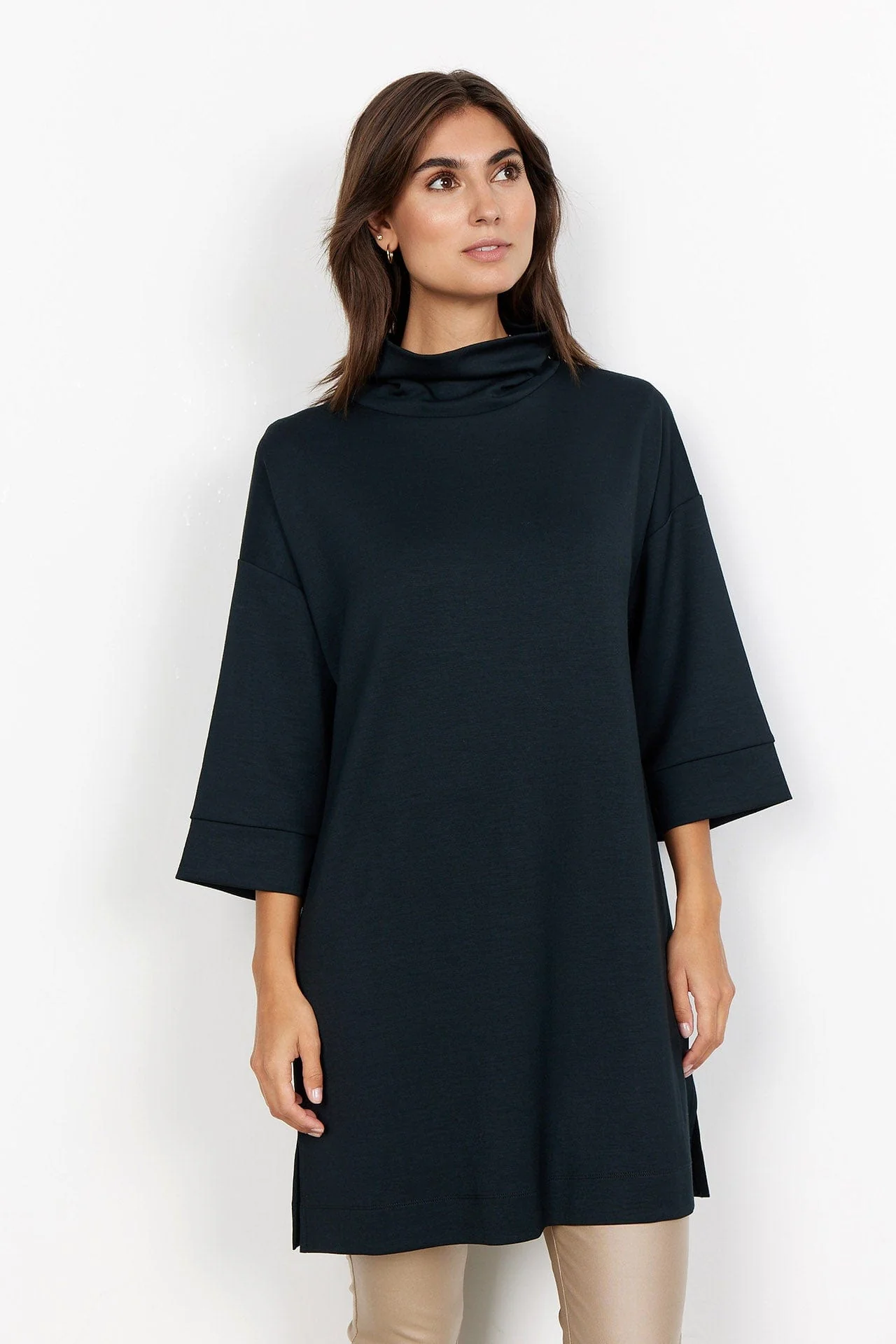 Banu Tunic - Black - Image 2