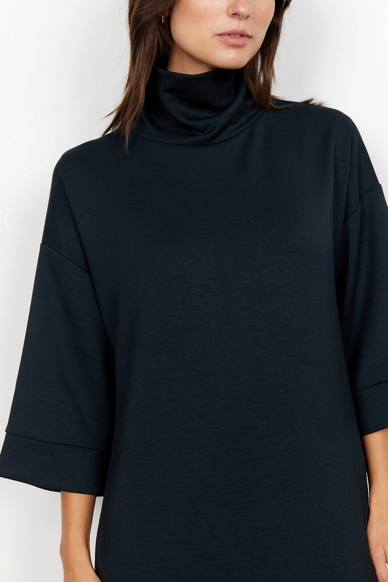 Banu Tunic - Black - Image 4