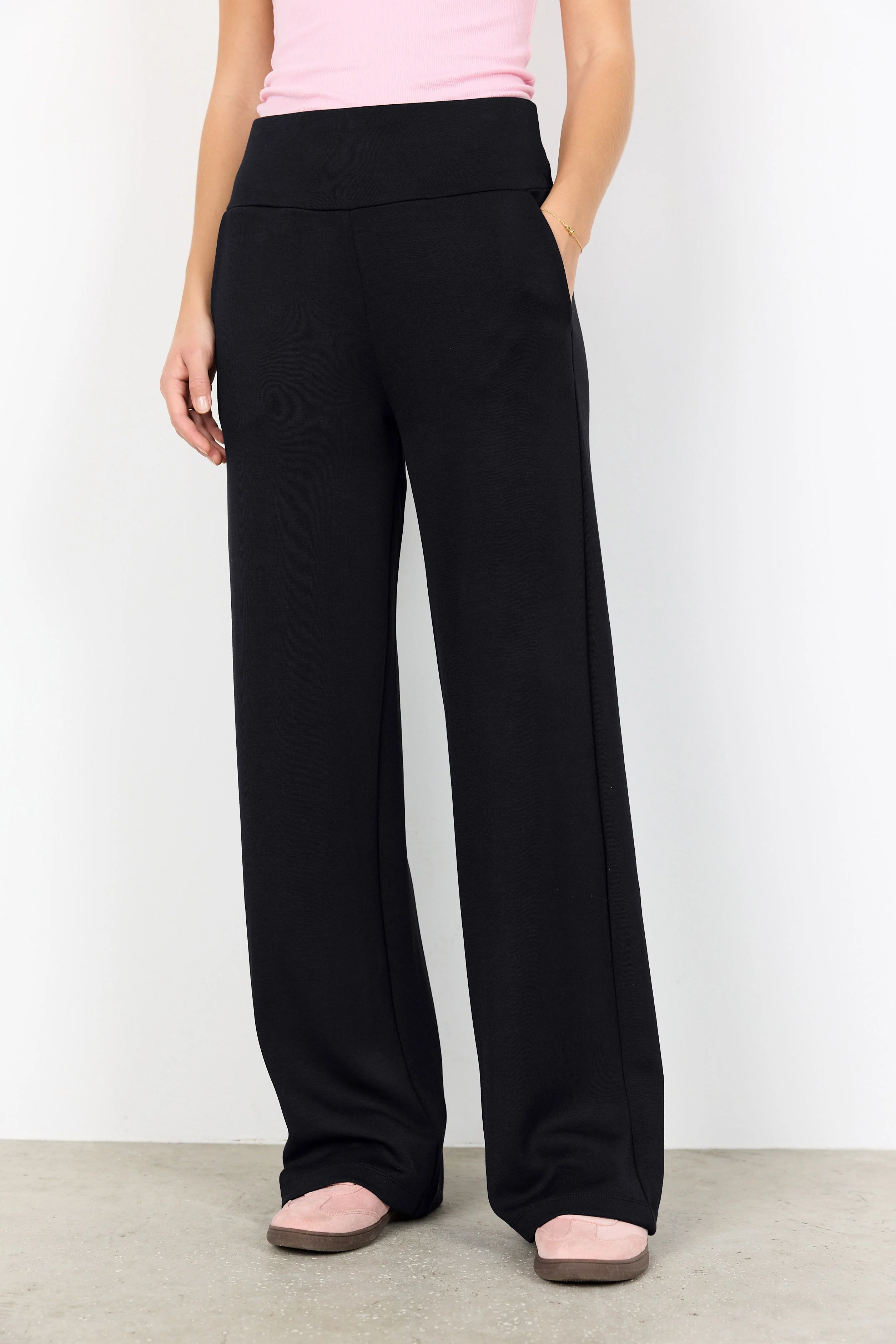 Banu Wide Leg Trousers - Black - Image 4