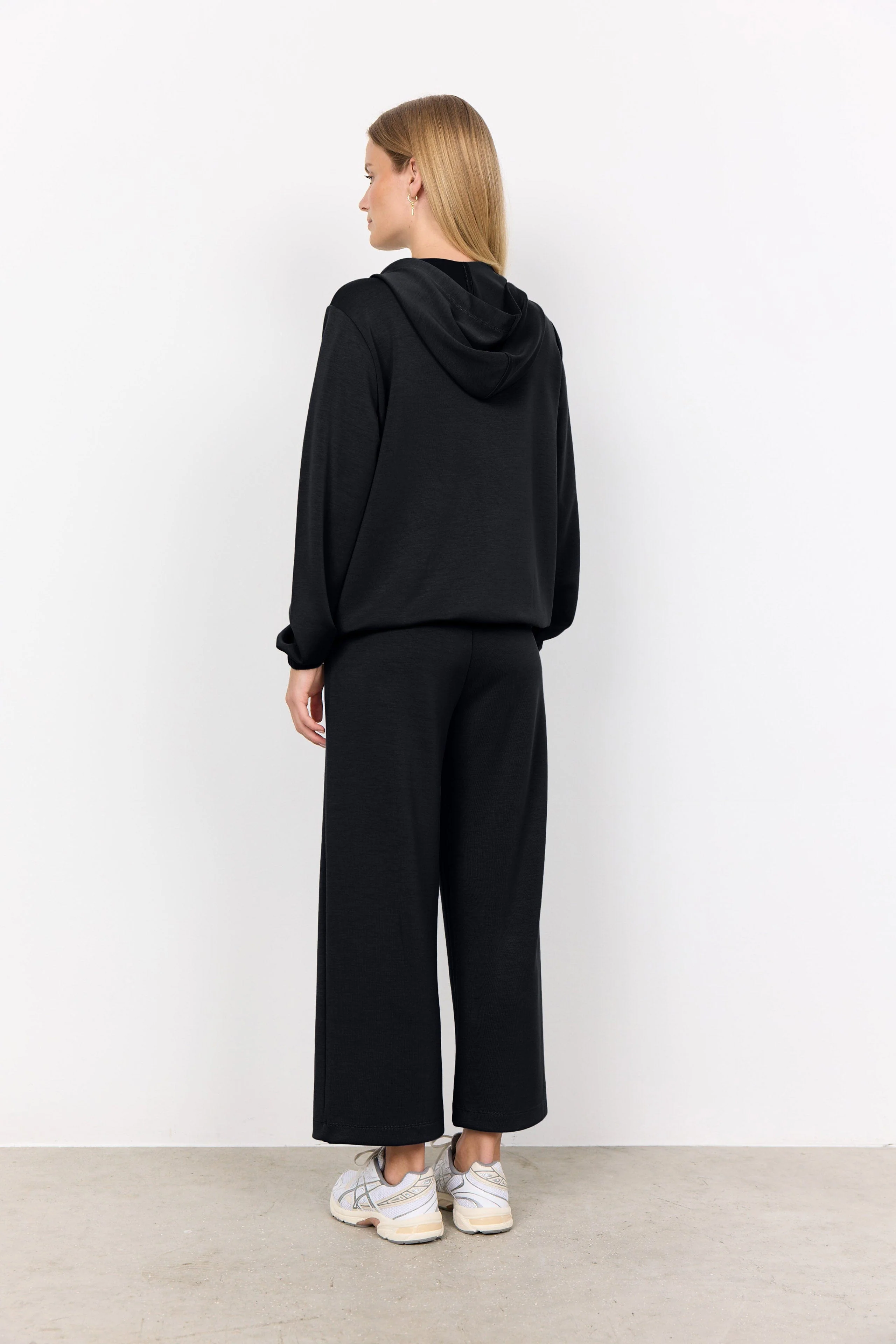 Banu Zip-Up Hoodie - Black - Image 4