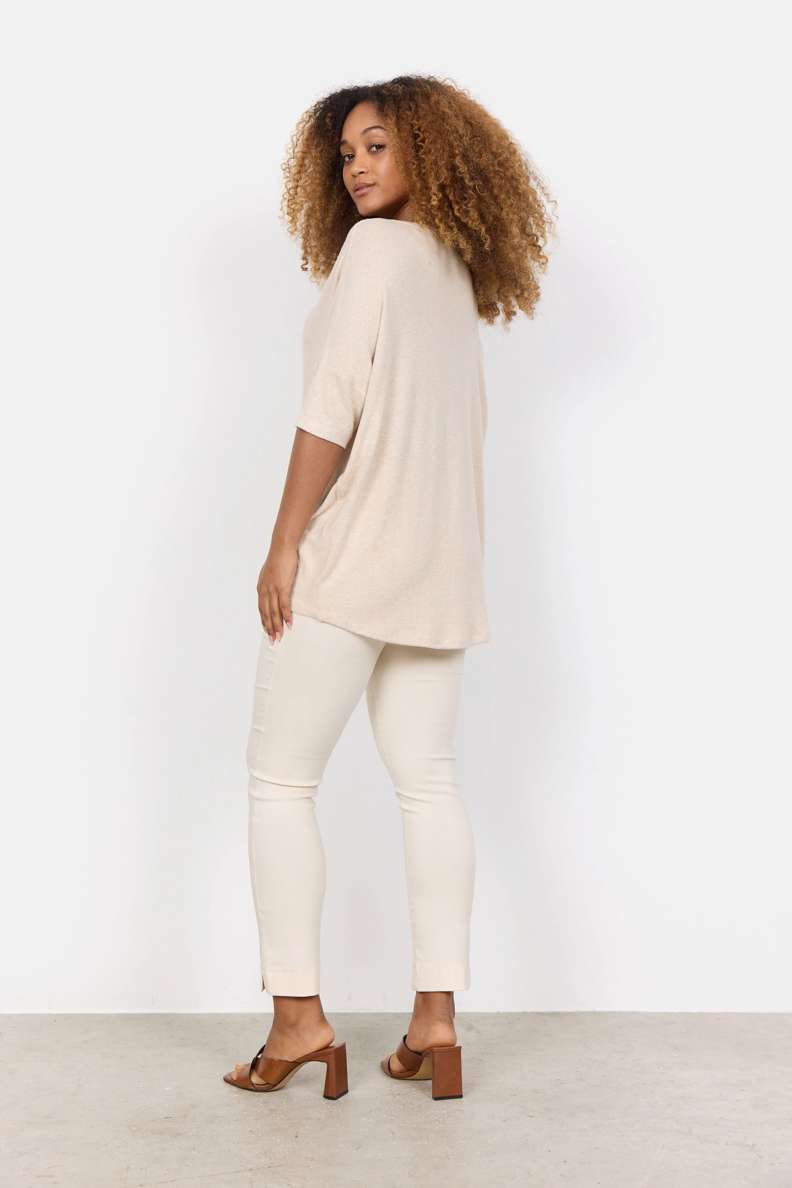 Biara Supersoft Half Sleeve Jumper - Cream Melange - Image 4
