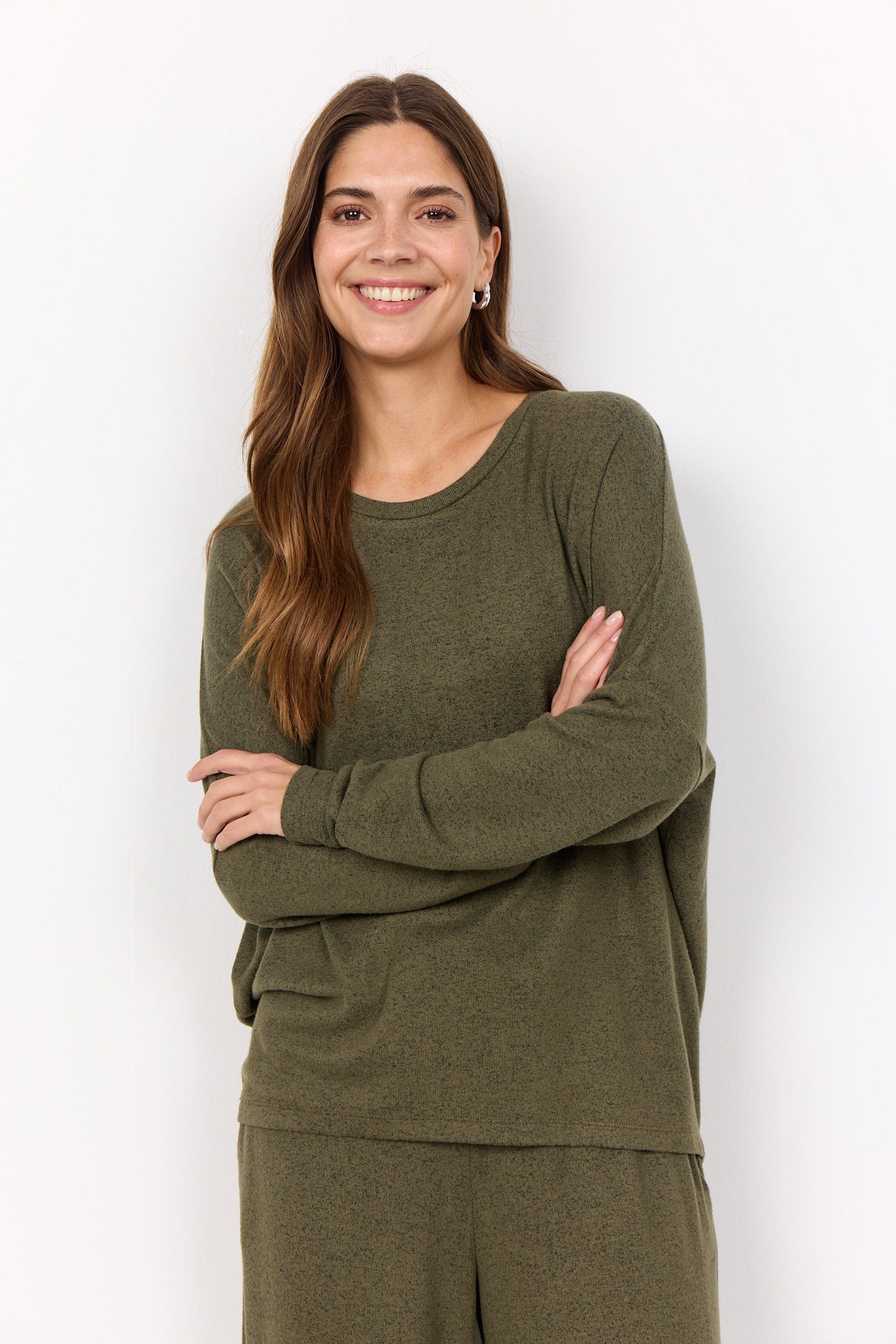 Biara Supersoft Jumper - Dark Olive Melange - Image 2