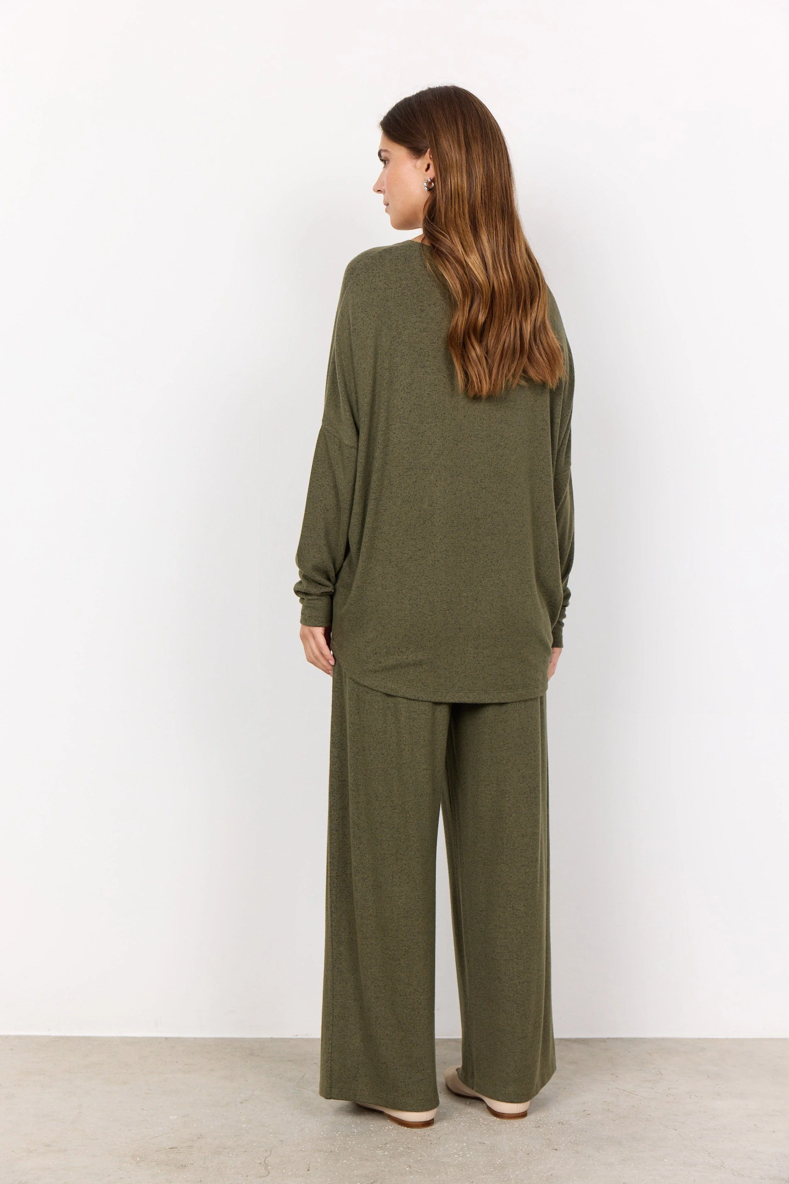 Biara Supersoft Jumper - Dark Olive Melange - Image 4