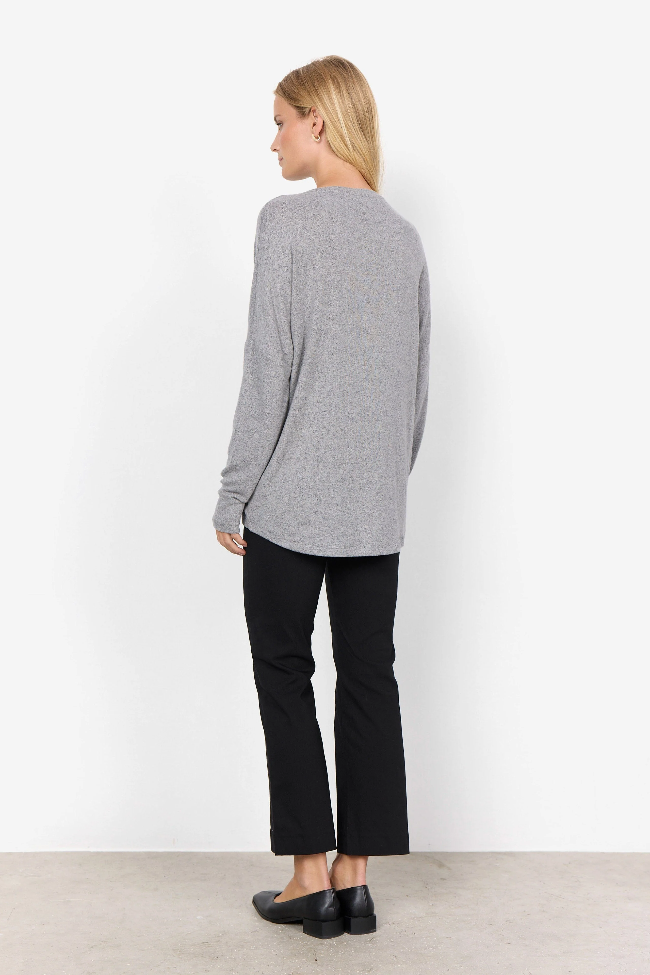 Biara Supersoft Jumper - Mid Grey Melange - Image 3