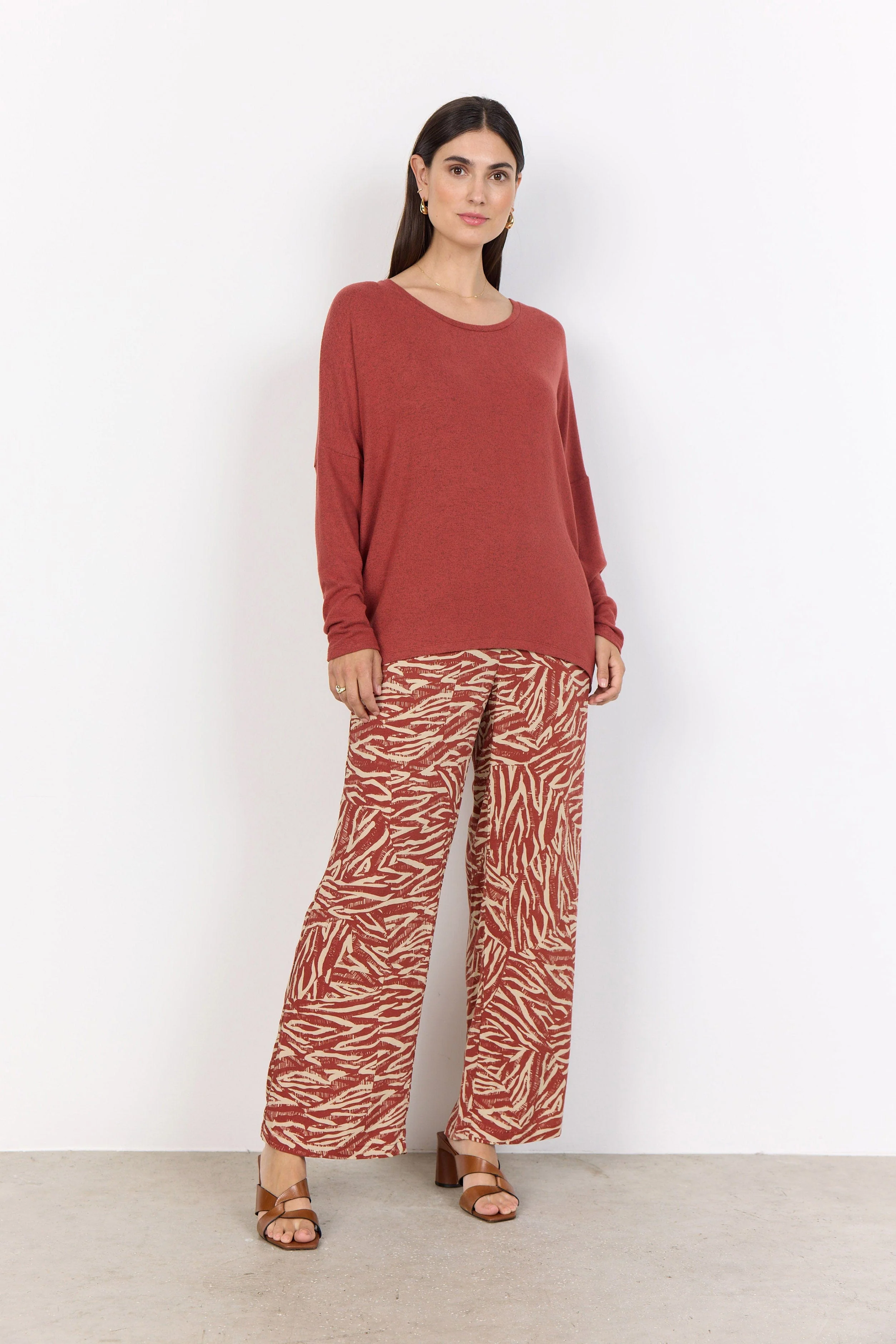 Biara Supersoft Jumper - Mineral Red Melange - Image 2