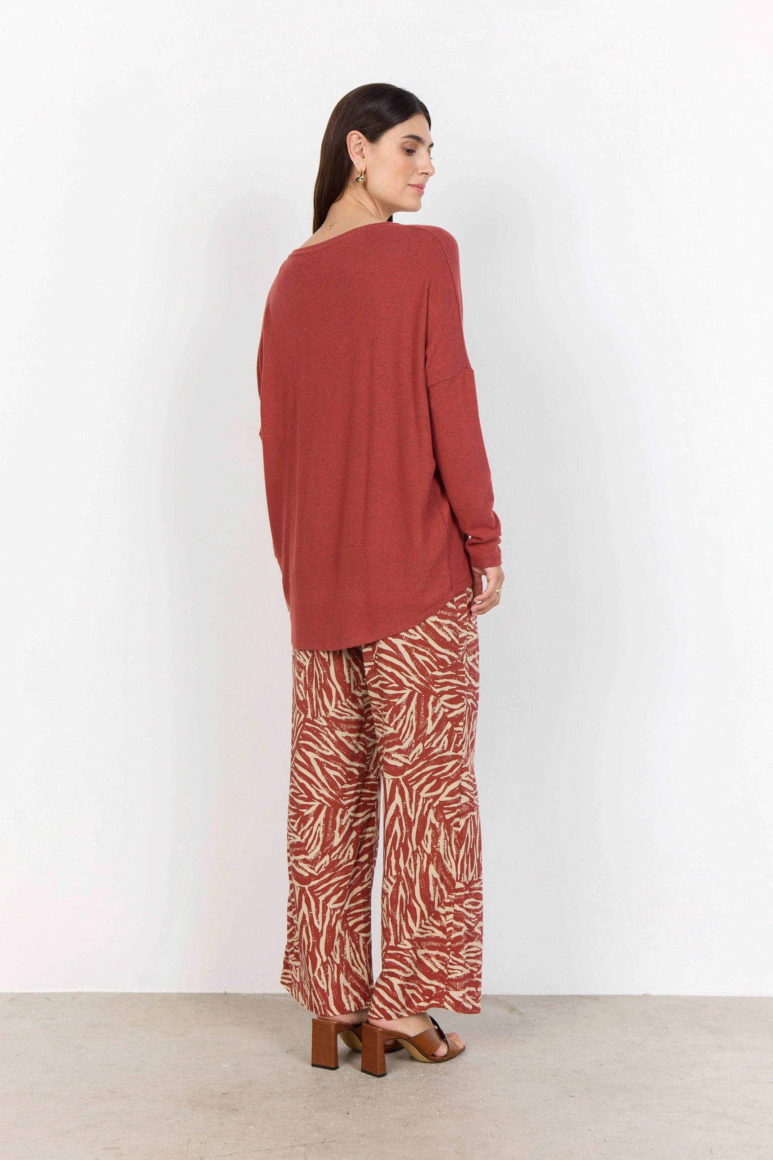 Biara Supersoft Jumper - Mineral Red Melange - Image 3
