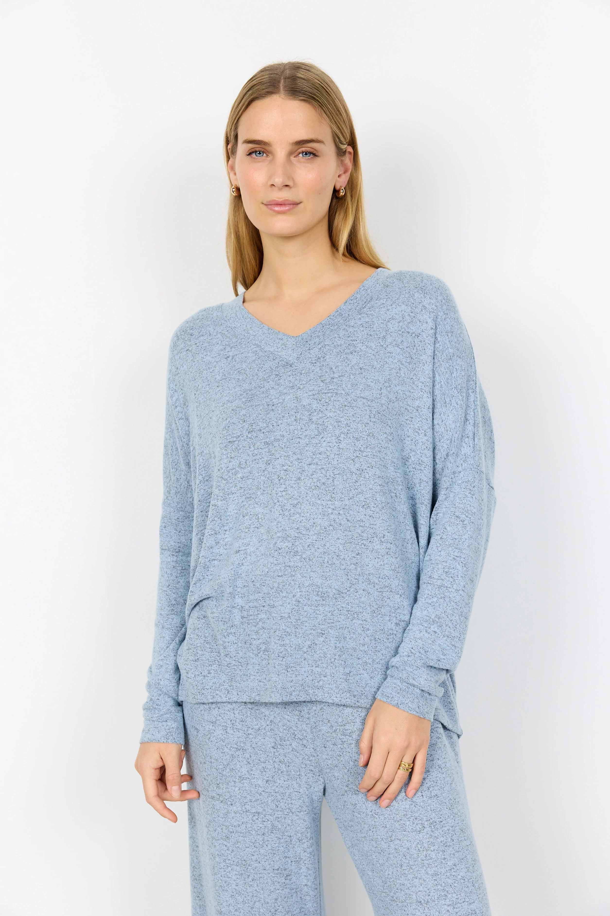 Biara Supersoft V-Neck Jumper - Windsurfer - Image 2