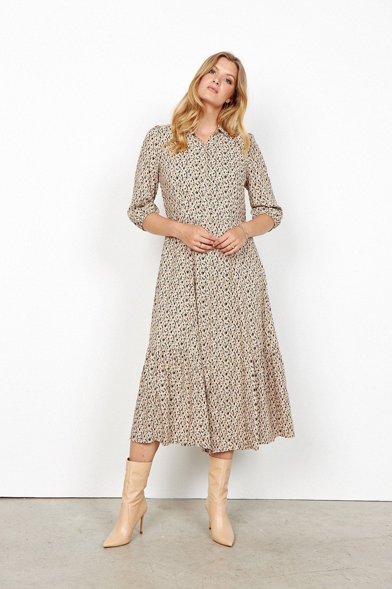 Carice Printed Dropped Hem Midi Dress - Pale Rose - Image 3