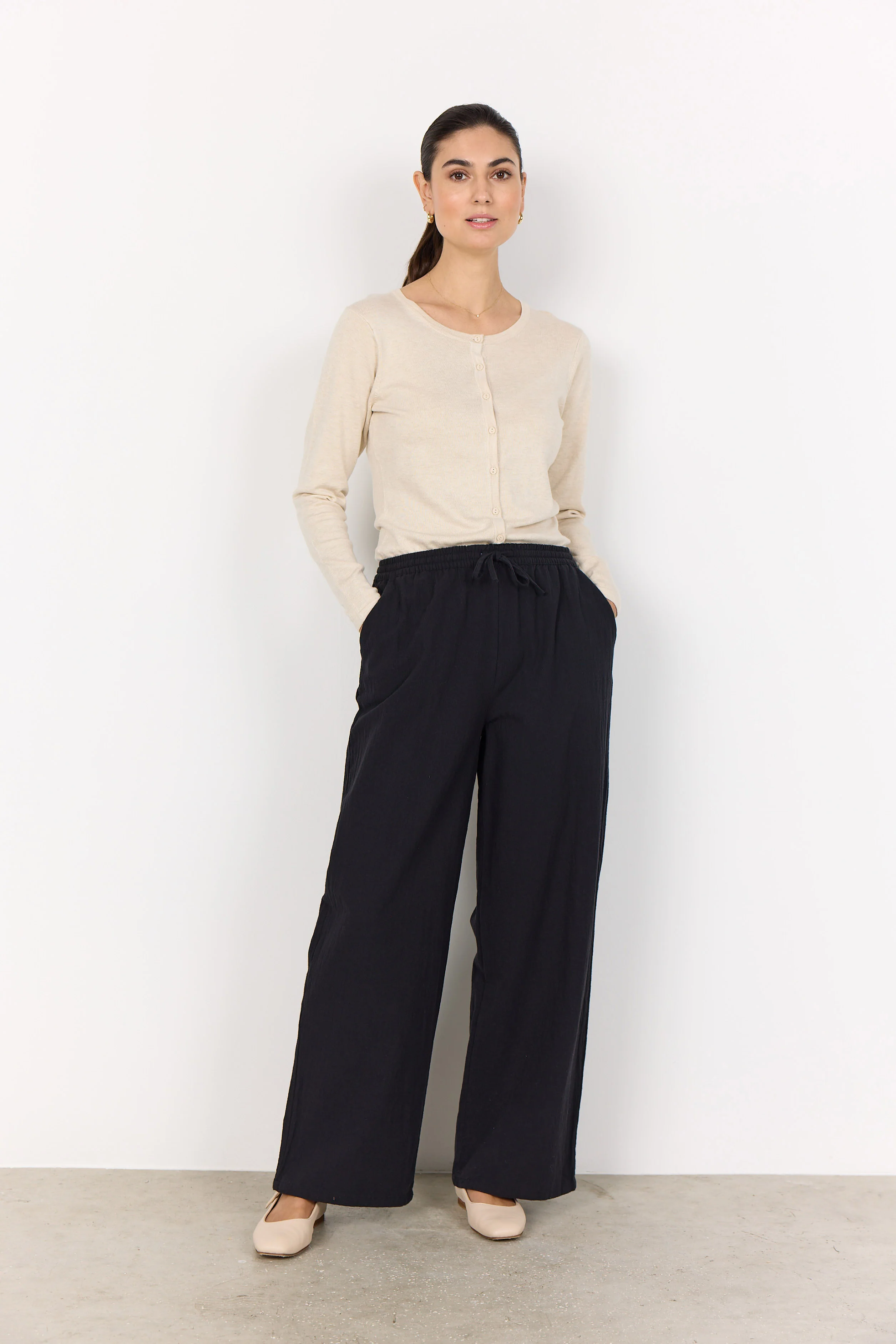 Cissie Cotton Wide Leg Trousers - Navy - Image 2