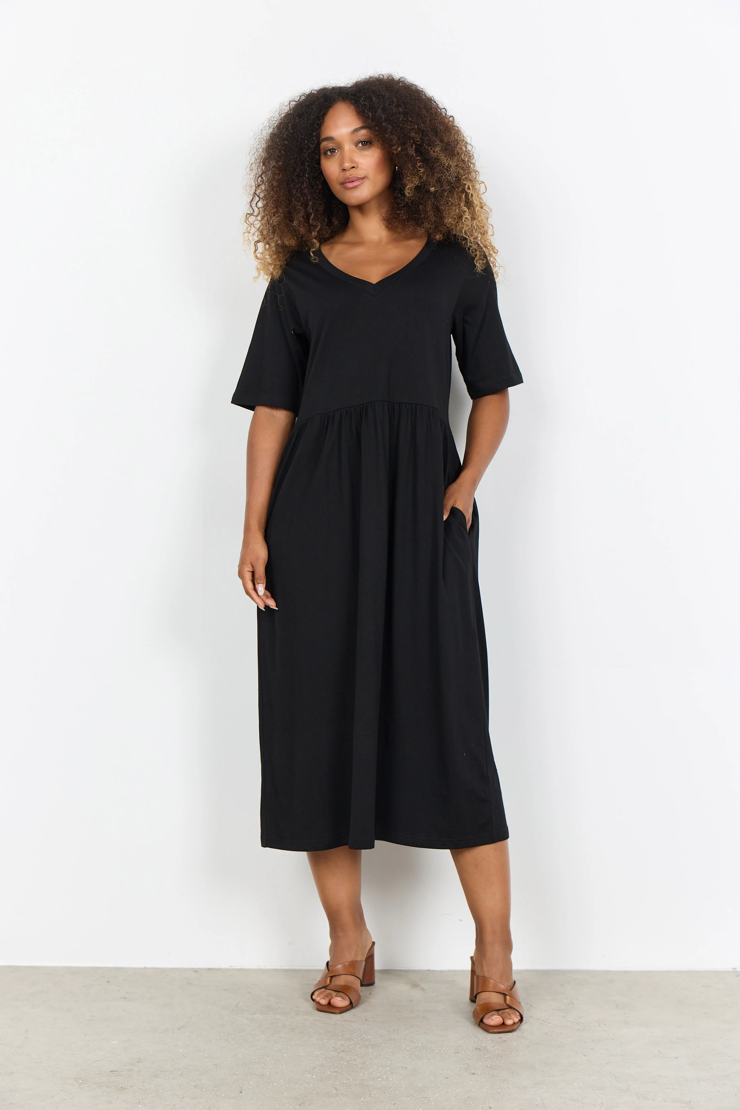 Derby Organic Cotton Midi Dress- Black - Image 3