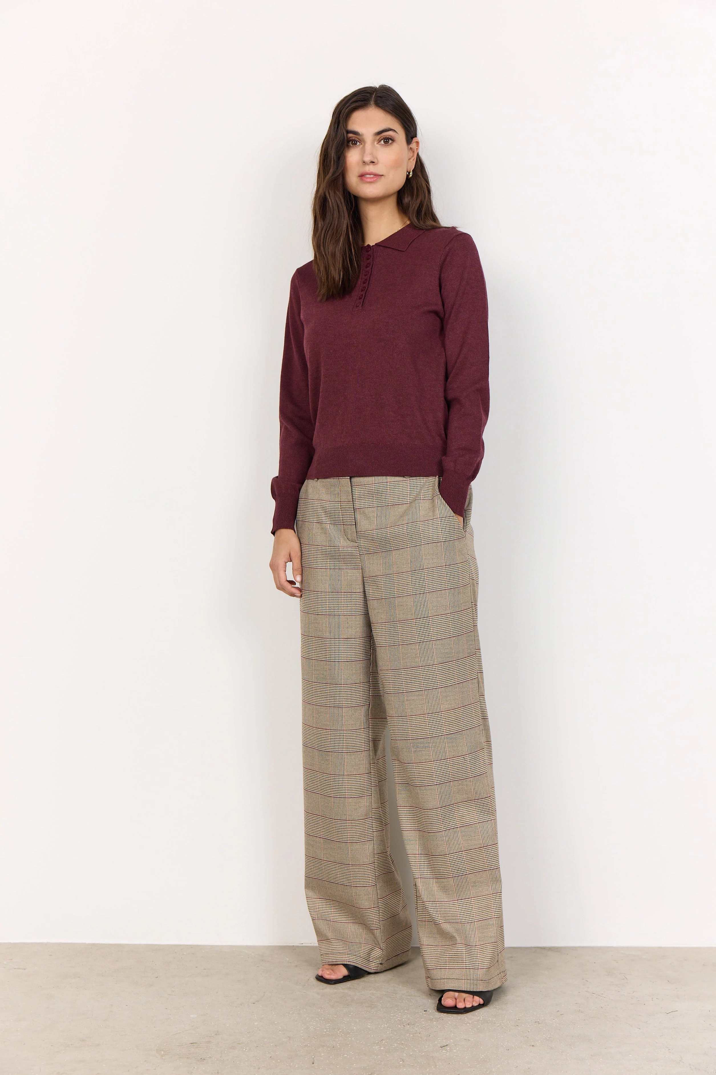 Dollie Collared Neckline Jumper - Dark Red Melange - Image 2