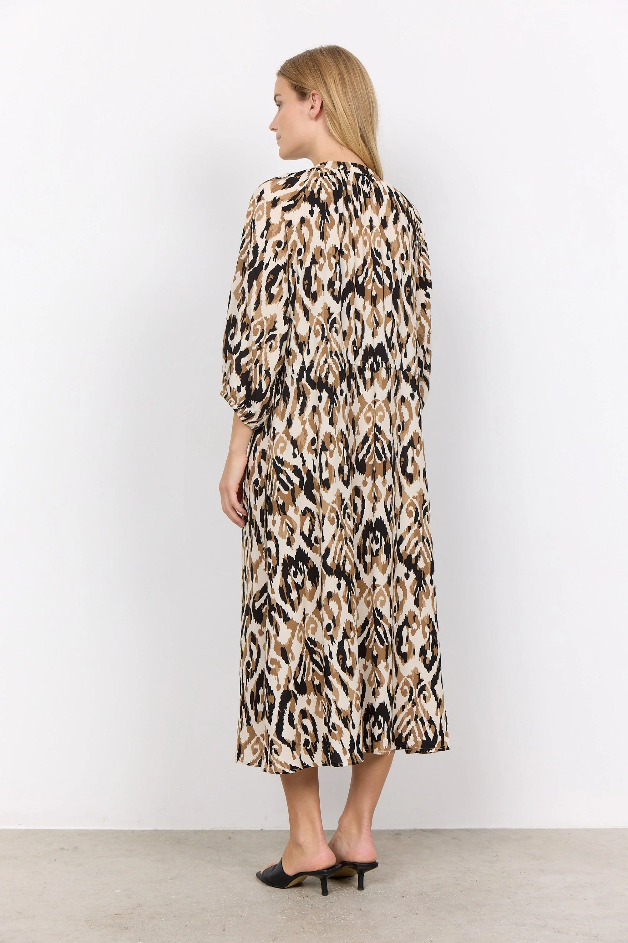 Fang Printed Midi Dress - Desert Brown Combi - Image 4