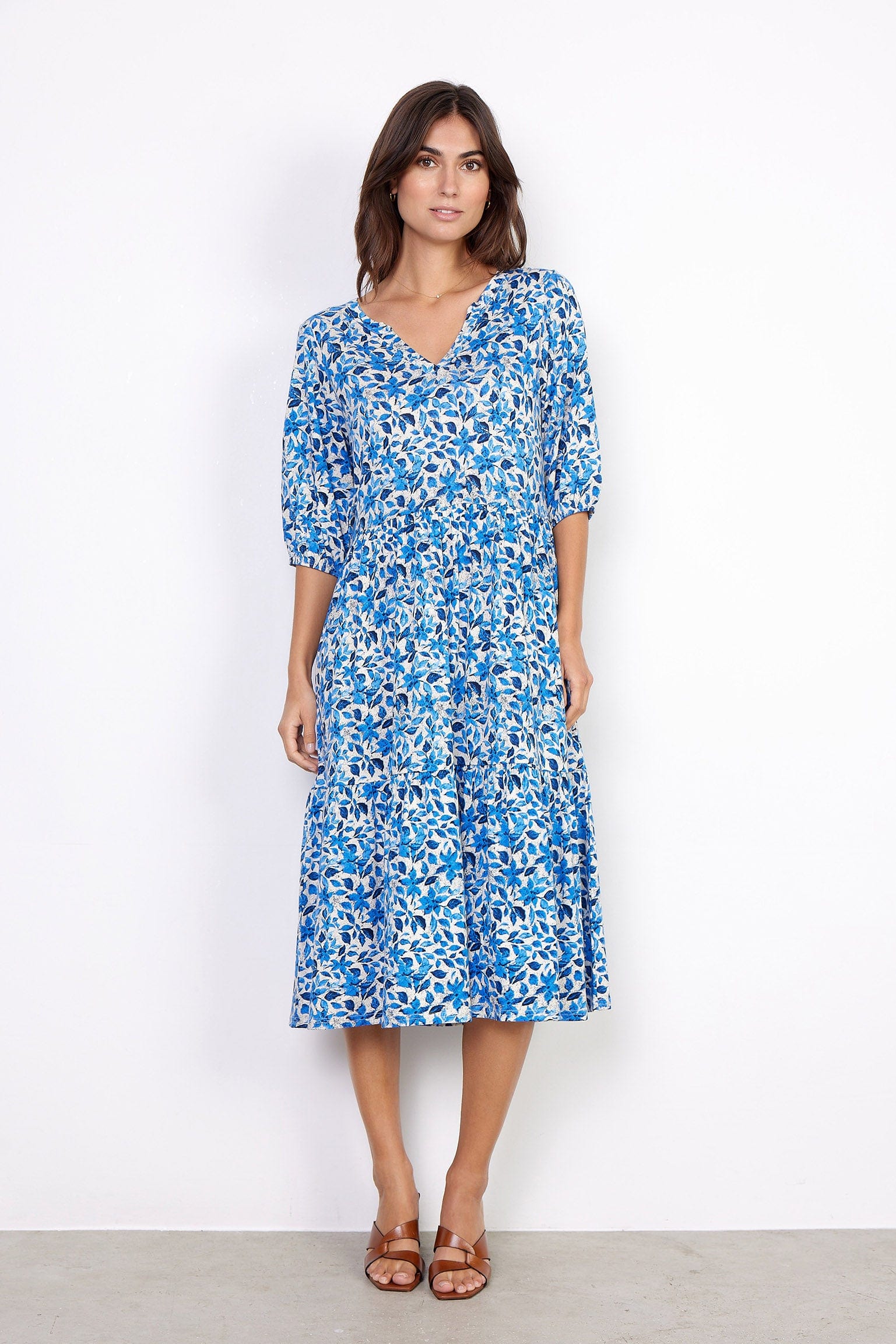 Felicity Floral Printed Midi Dress - Bright Blue Combi - Image 2